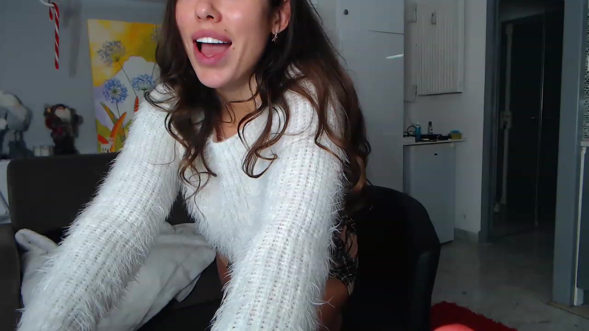 Gallery image thumbnail from VikiEvans's myfreecams stream on, 12/27/2022, 20:58 image 7 of 20