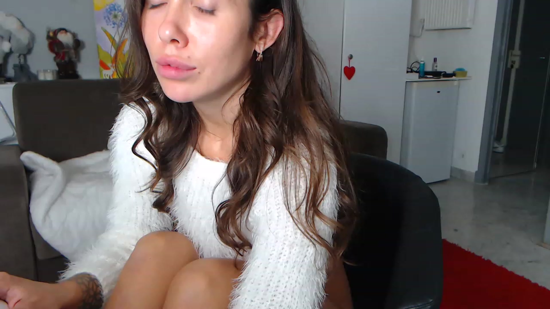 Gallery image thumbnail from VikiEvans's myfreecams stream on, 12/27/2022, 22:42 image 20 of 20