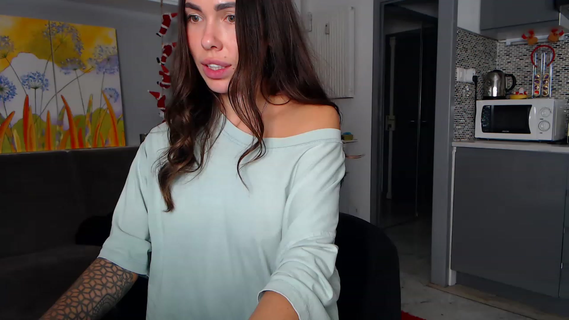 Gallery image thumbnail from VikiEvans's myfreecams stream on, 12/28/2022, 20:29 image 8 of 20