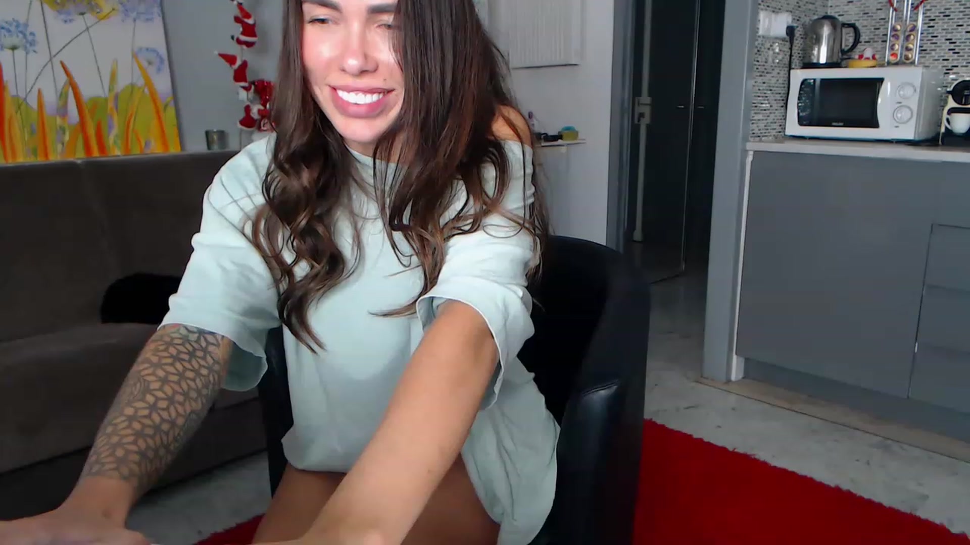 Gallery image thumbnail from VikiEvans's myfreecams stream on, 12/28/2022, 20:29 image 13 of 20