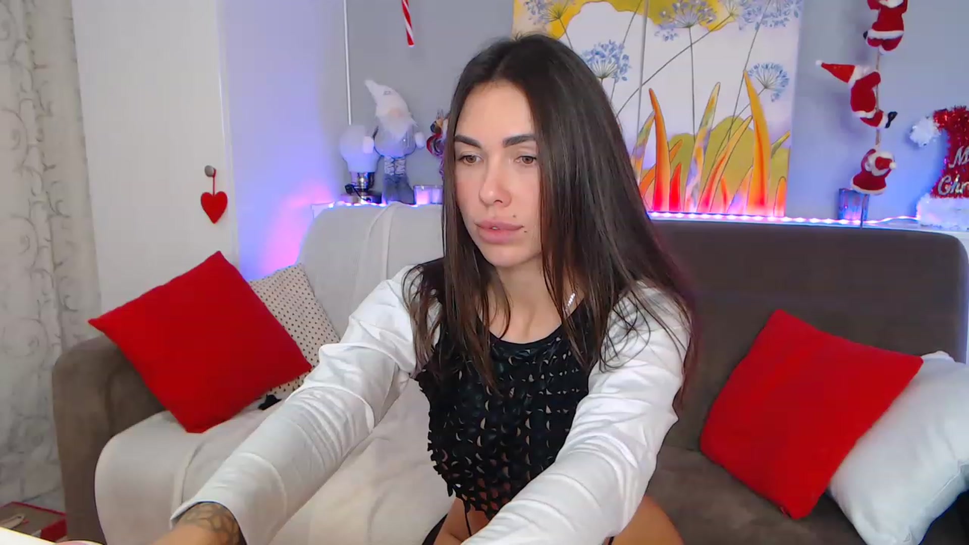 Gallery image thumbnail from VikiEvans's myfreecams stream on, 12/29/2022, 17:16 image 19 of 20