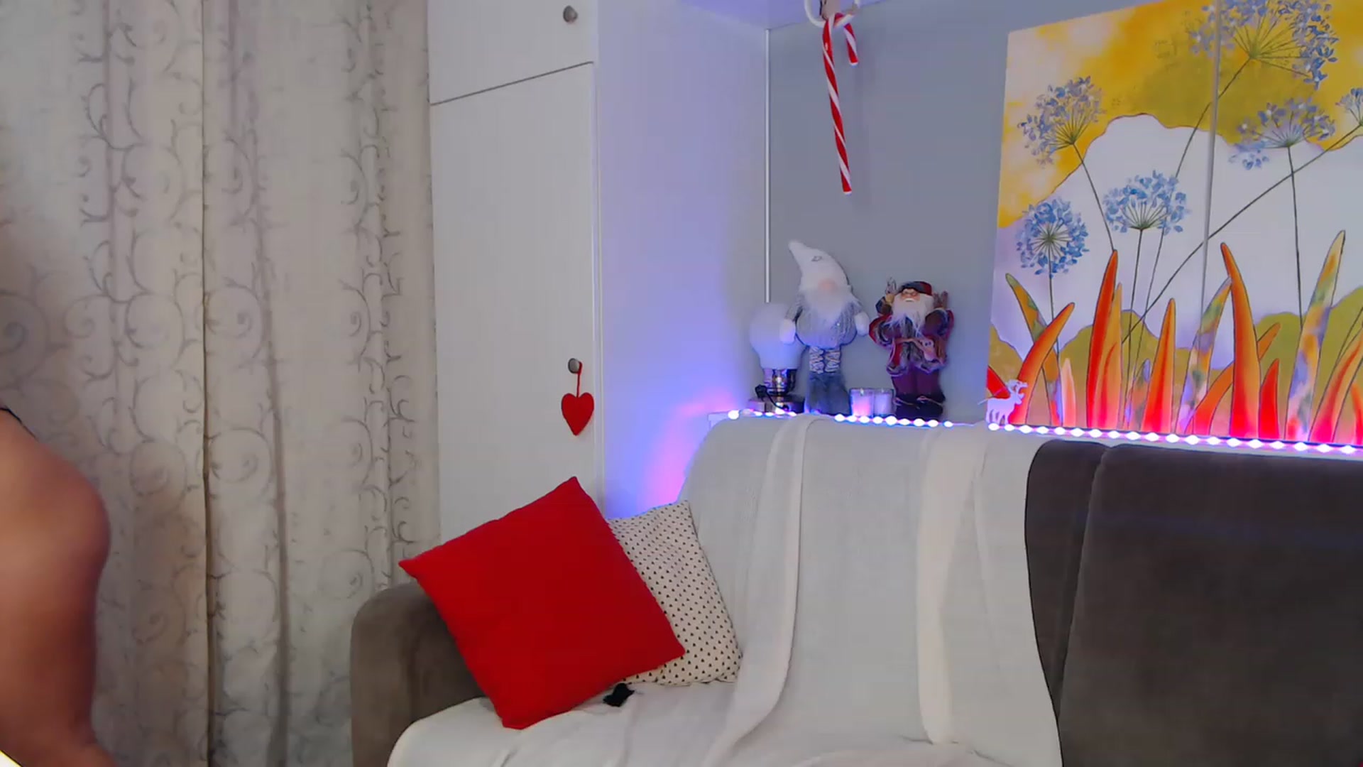 Gallery image thumbnail from VikiEvans's myfreecams stream on, 12/29/2022, 20:08 image 1 of 20