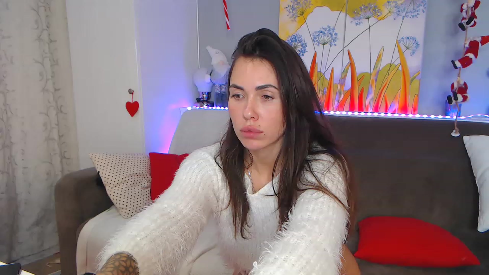 Gallery image thumbnail from VikiEvans's myfreecams stream on, 01/01/2023, 24:03 image 20 of 20