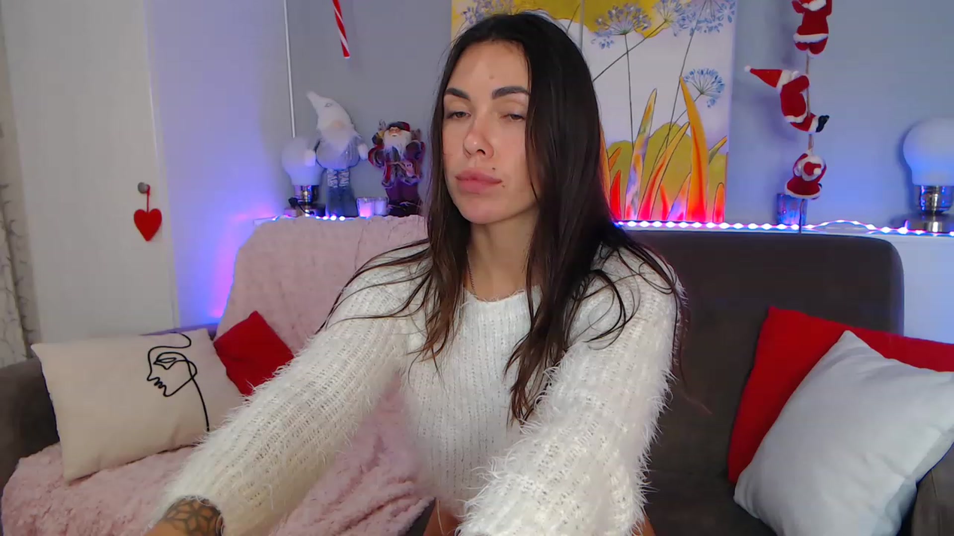 Gallery image thumbnail from VikiEvans's myfreecams stream on, 01/04/2023, 20:50 image 7 of 20