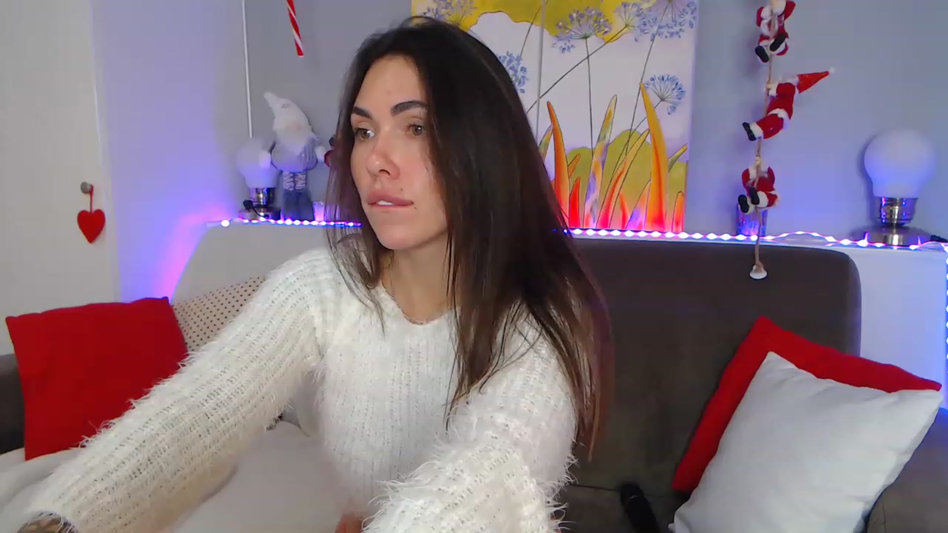 Gallery image thumbnail from VikiEvans's myfreecams stream on, 01/05/2023, 21:21 image 12 of 20