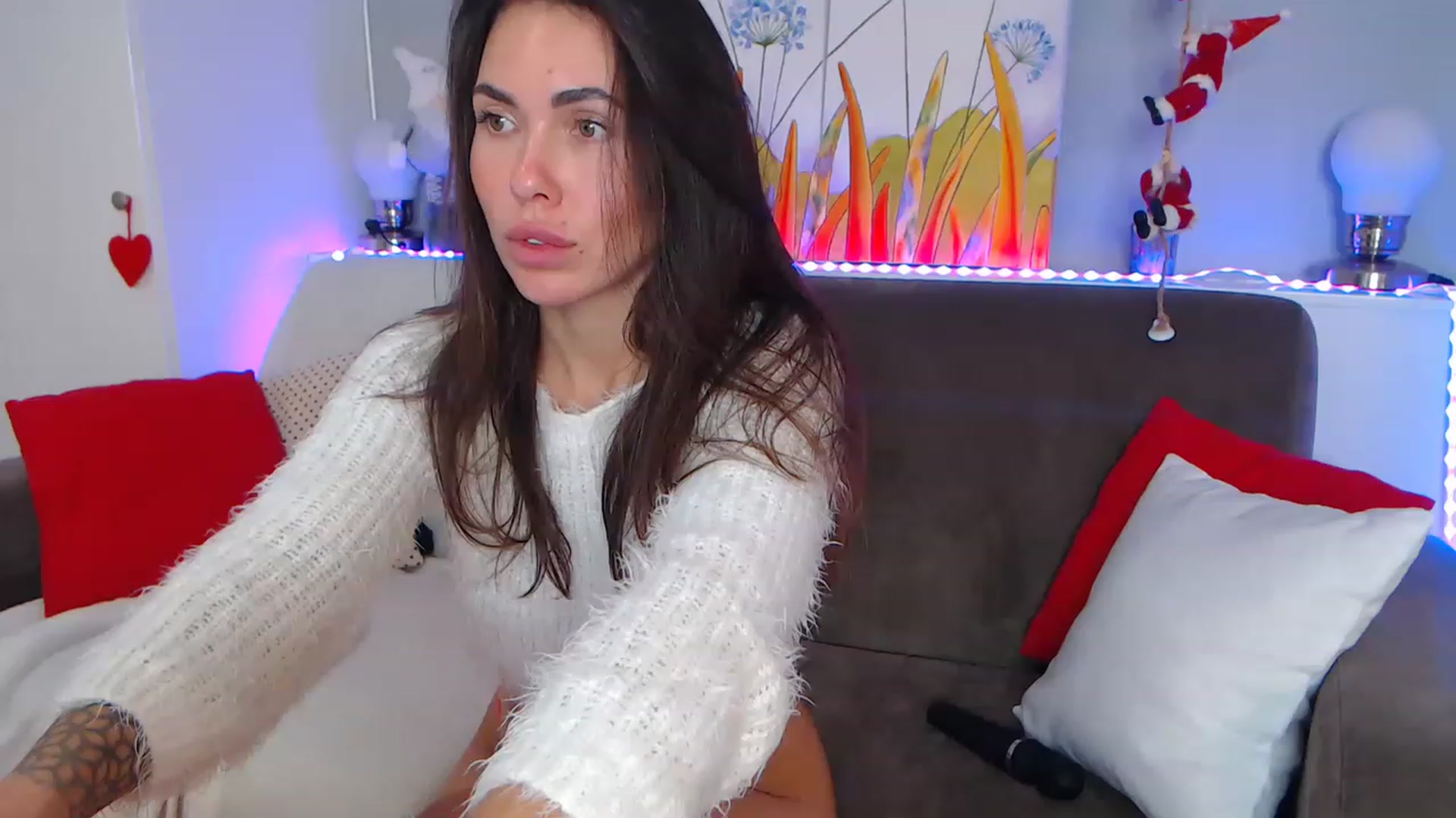 Gallery image thumbnail from VikiEvans's myfreecams stream on, 01/05/2023, 21:21 image 18 of 20