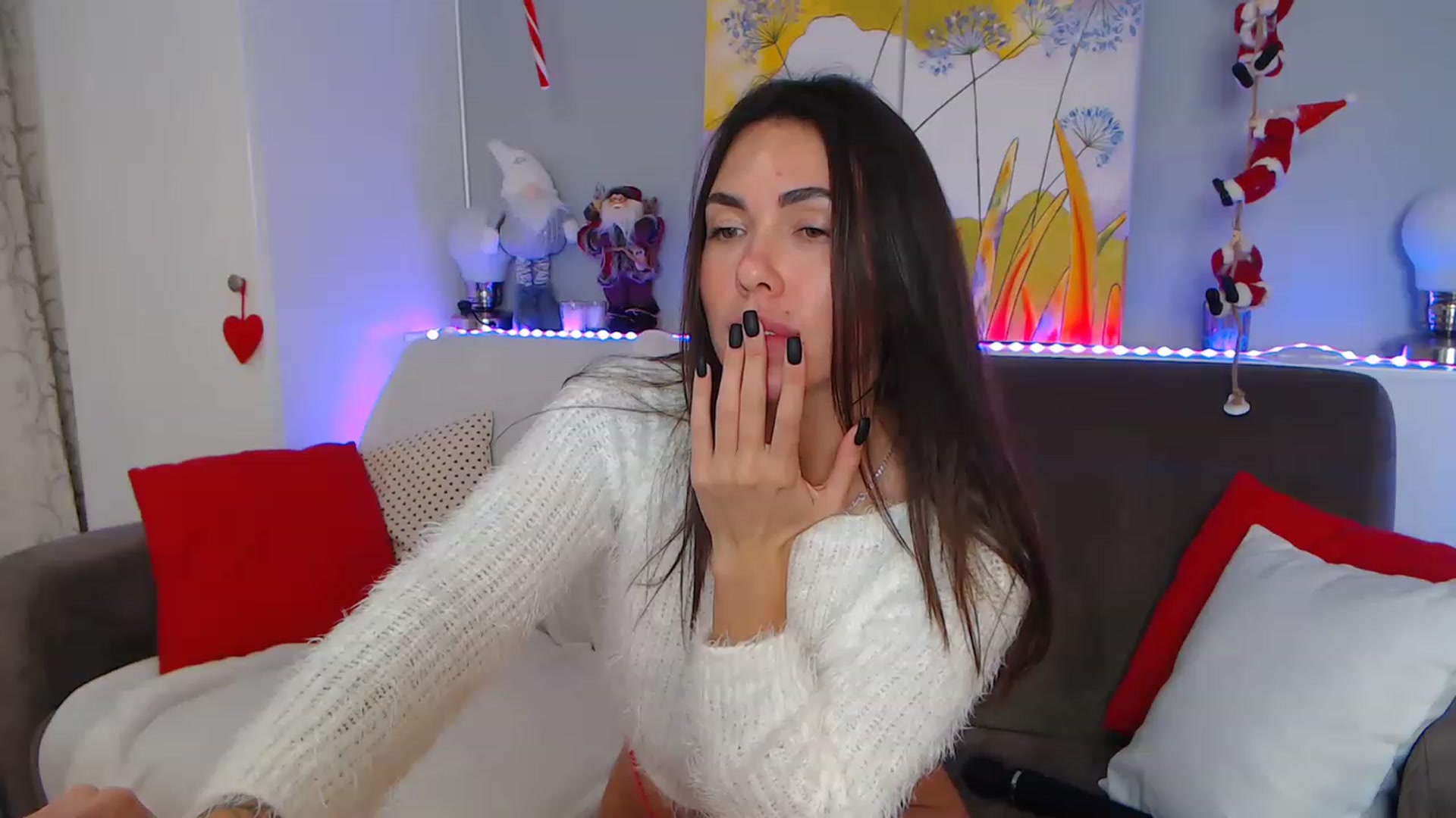 Gallery image thumbnail from VikiEvans's myfreecams stream on, 01/05/2023, 21:21 image 10 of 20