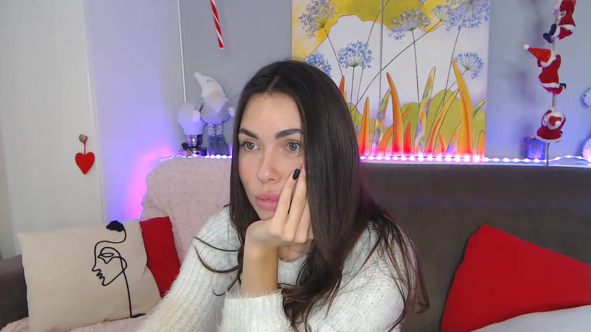 Gallery image thumbnail from VikiEvans's myfreecams stream on, 01/09/2023, 19:43 image 20 of 20