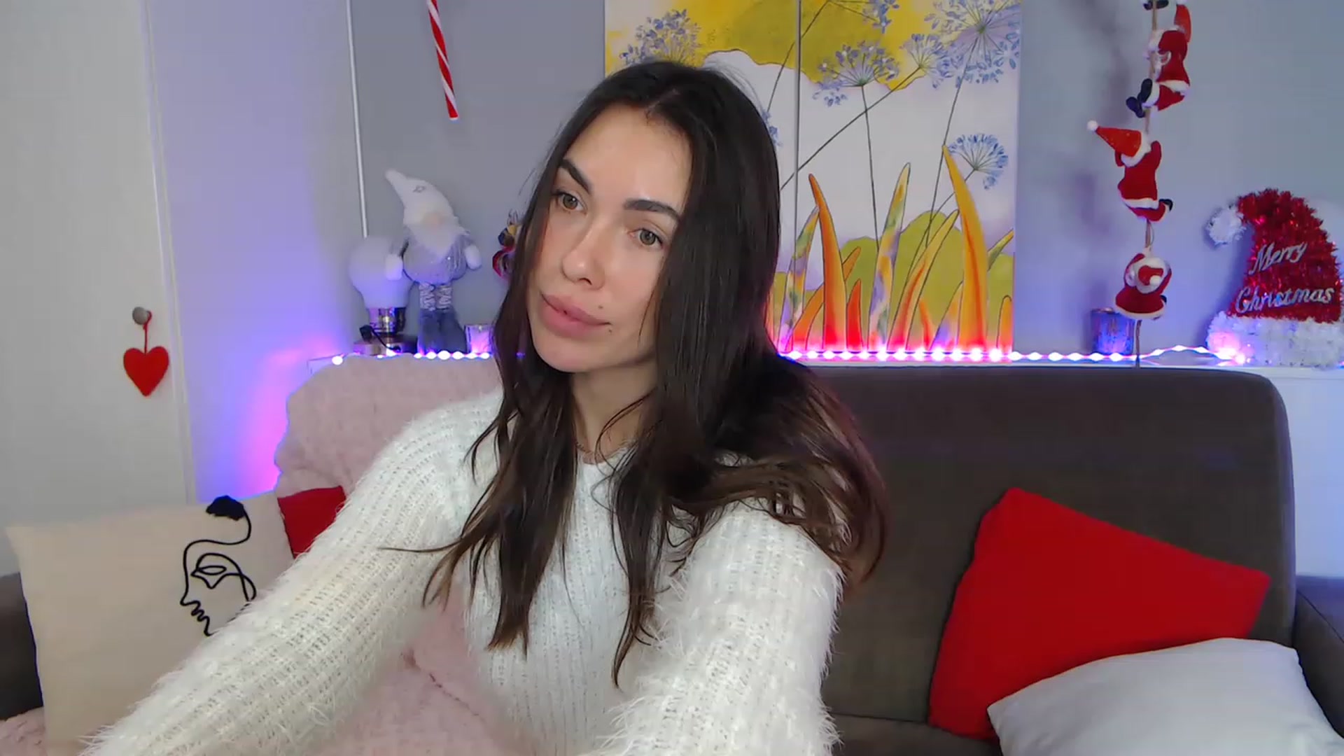 Gallery image thumbnail from VikiEvans's myfreecams stream on, 01/09/2023, 19:43 image 1 of 20