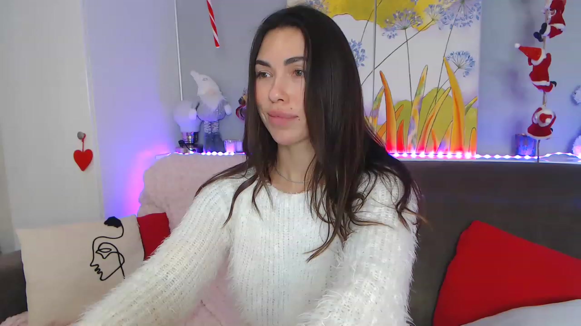Gallery image thumbnail from VikiEvans's myfreecams stream on, 01/09/2023, 19:43 image 18 of 20