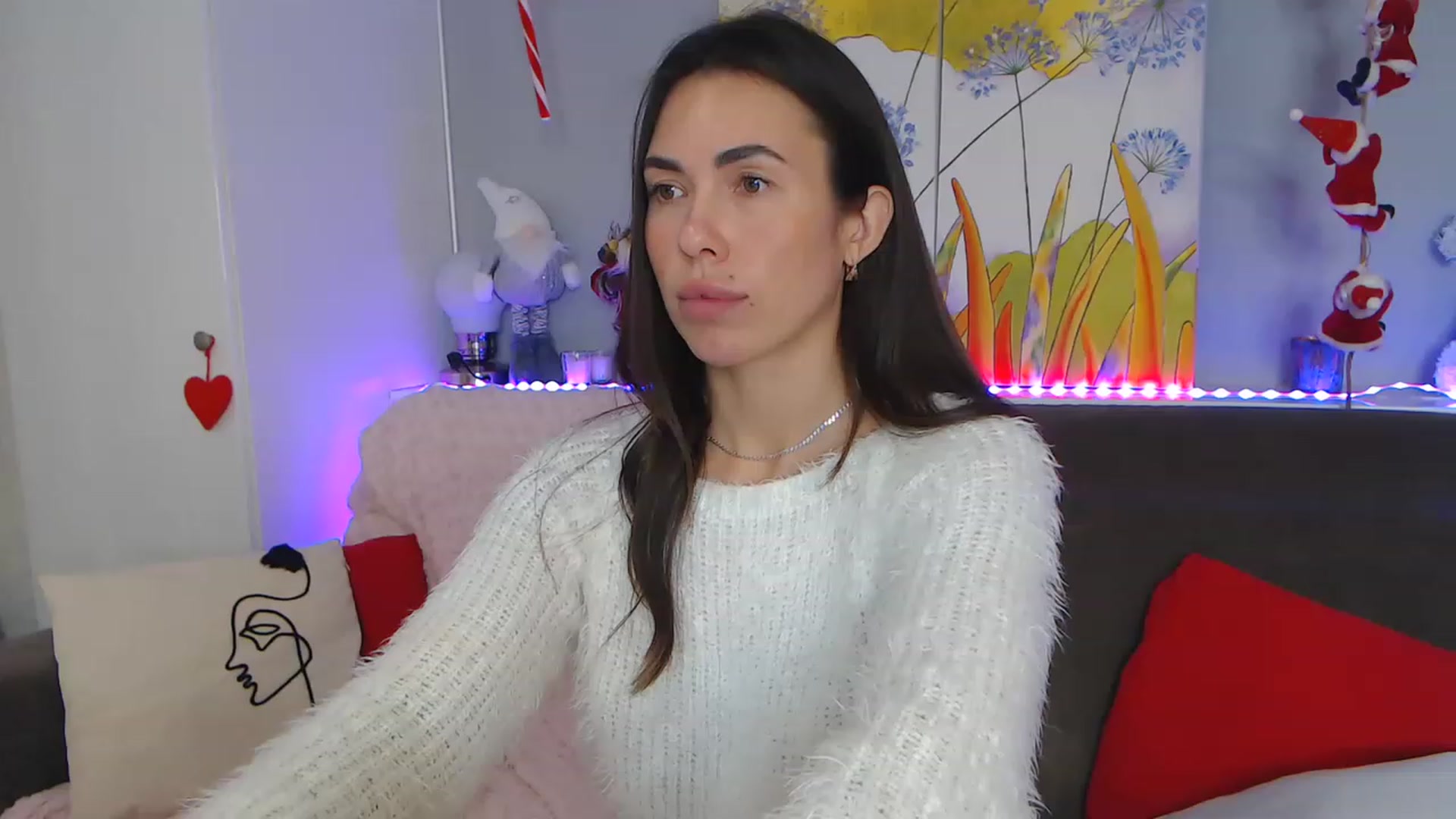 Gallery image thumbnail from VikiEvans's myfreecams stream on, 01/09/2023, 19:43 image 17 of 20