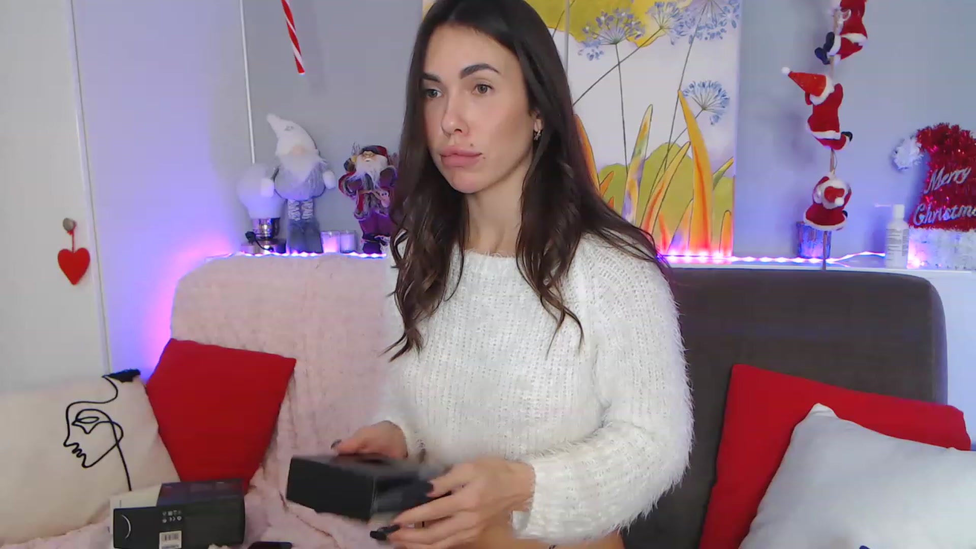 Gallery image thumbnail from VikiEvans's myfreecams stream on, 01/10/2023, 21:03 image 20 of 20