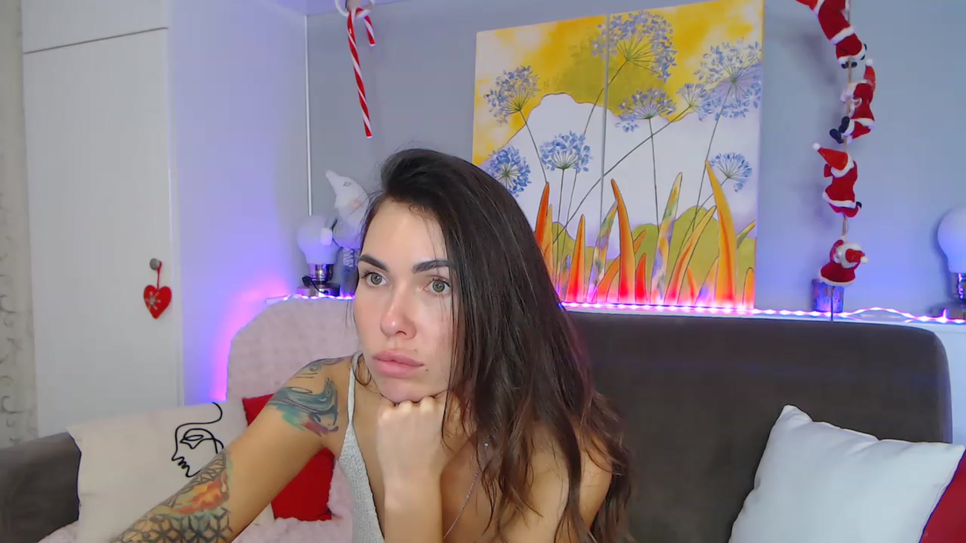 Gallery image thumbnail from VikiEvans's myfreecams stream on, 01/12/2023, 20:18 image 19 of 20
