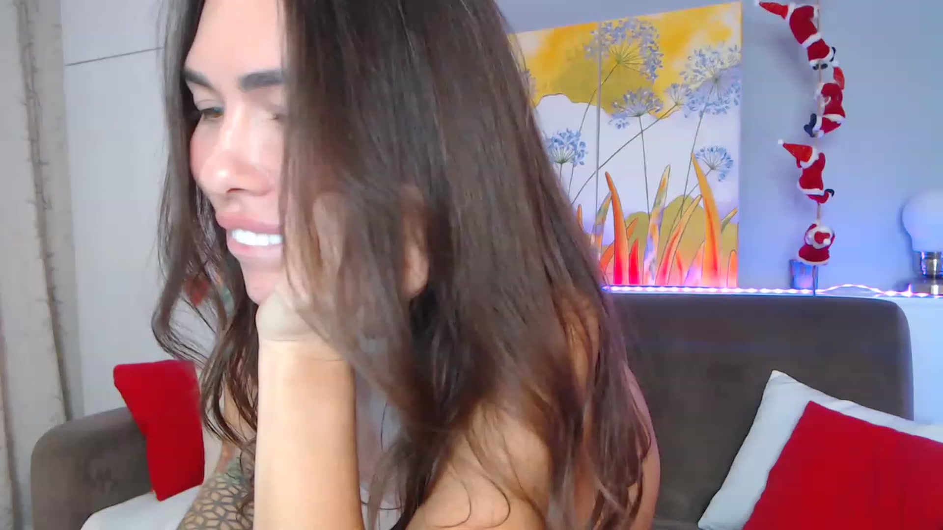 Gallery image thumbnail from VikiEvans's myfreecams stream on, 01/15/2023, 19:32 image 11 of 20