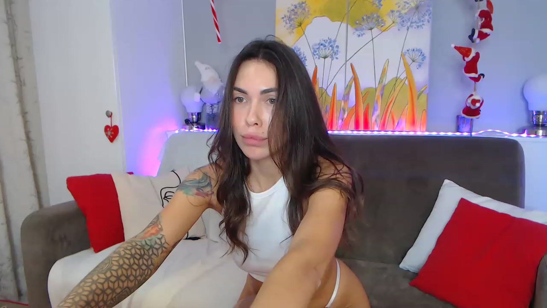 Gallery image thumbnail from VikiEvans's myfreecams stream on, 01/15/2023, 19:32 image 20 of 20
