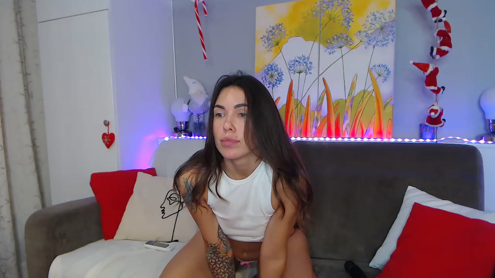 Gallery image thumbnail from VikiEvans's myfreecams stream on, 01/15/2023, 22:47 image 8 of 20
