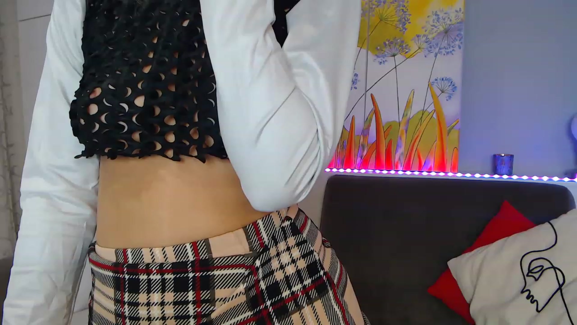 Gallery image thumbnail from VikiEvans's myfreecams stream on, 01/17/2023, 22:25 image 11 of 20