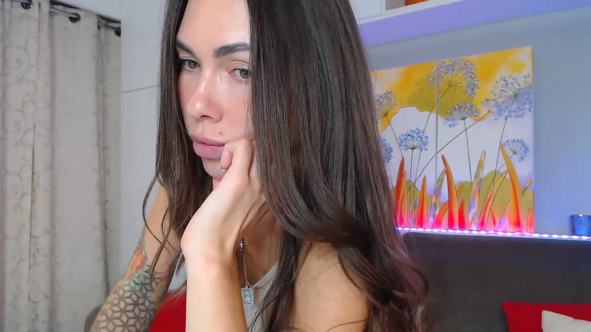 Gallery image thumbnail from VikiEvans's myfreecams stream on, 01/19/2023, 23:05 image 7 of 20