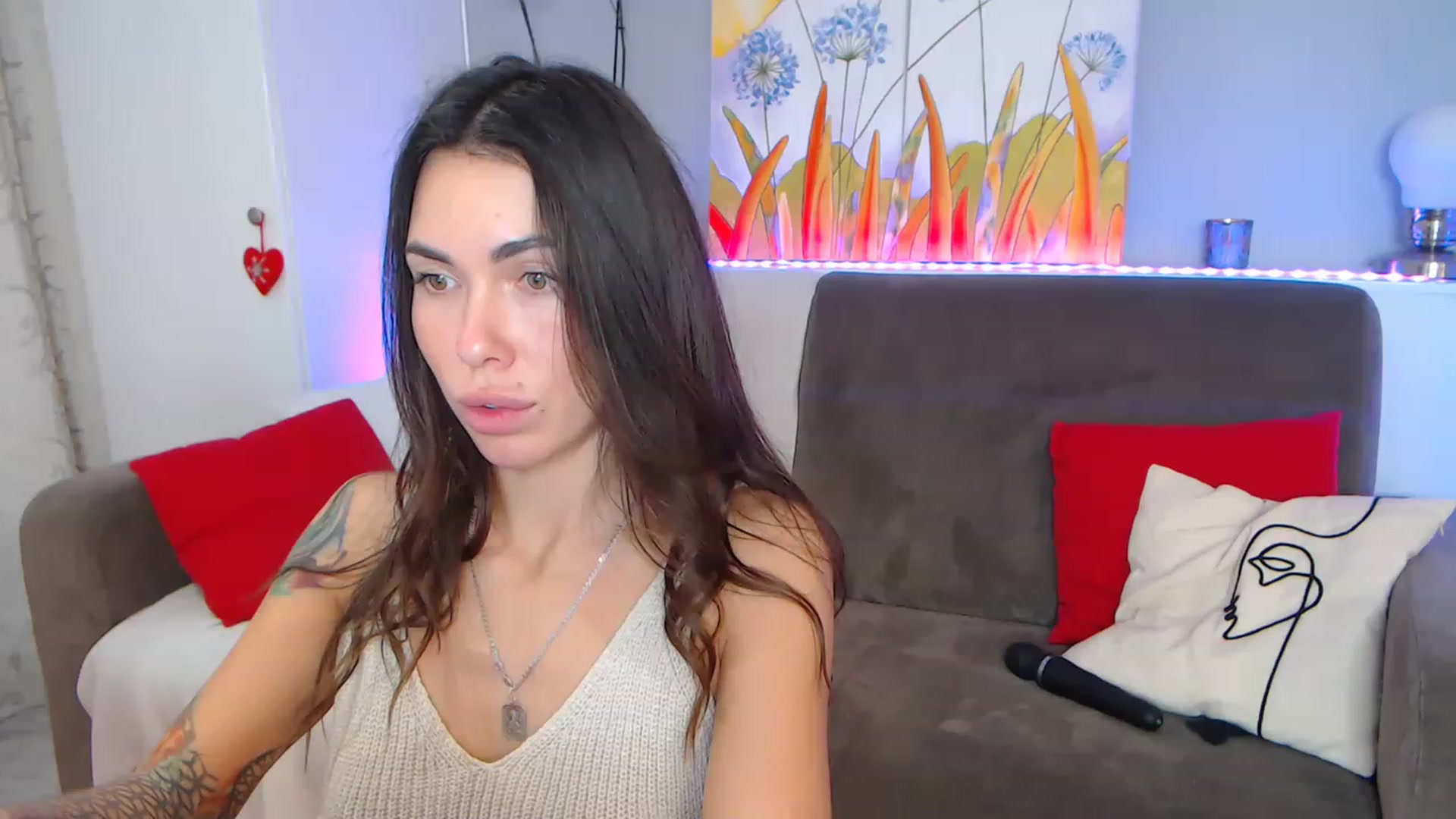 Gallery image thumbnail from VikiEvans's myfreecams stream on, 01/20/2023, 24:01 image 11 of 20