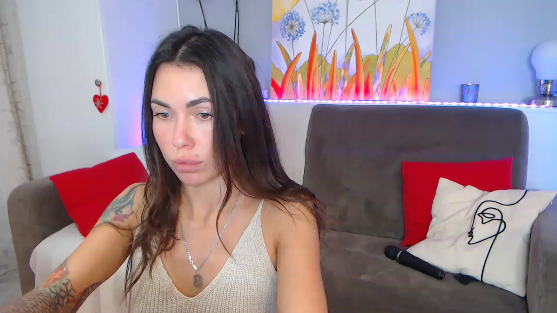 Gallery image thumbnail from VikiEvans's myfreecams stream on, 01/20/2023, 24:01 image 13 of 20