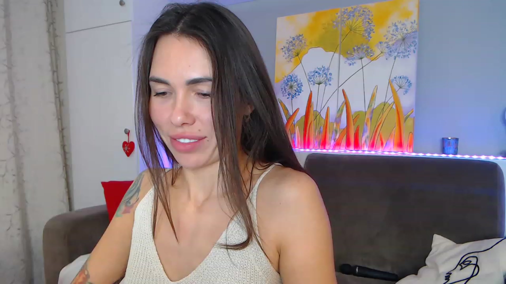 Gallery image thumbnail from VikiEvans's myfreecams stream on, 01/21/2023, 21:33 image 16 of 20