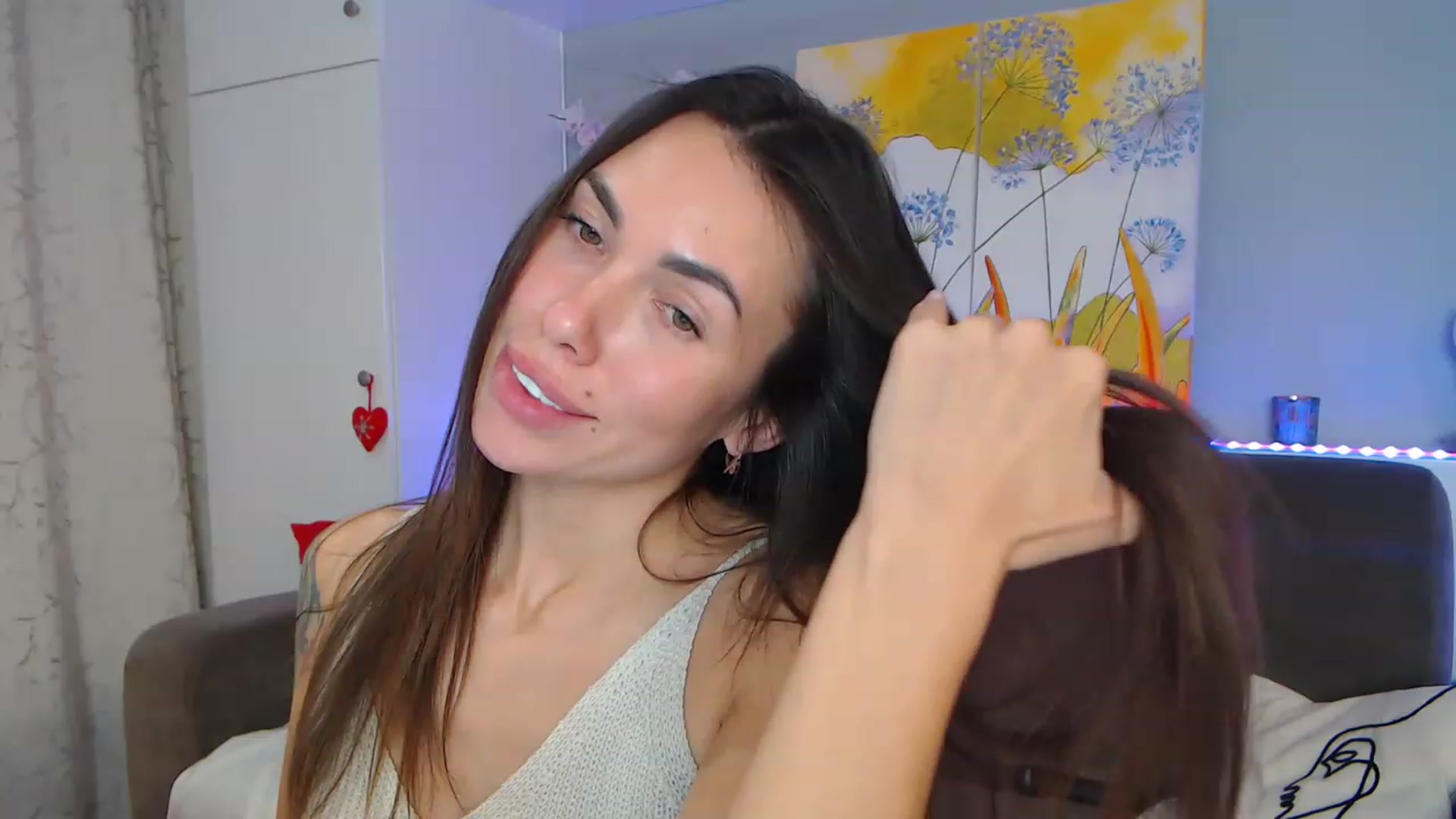 Gallery image thumbnail from VikiEvans's myfreecams stream on, 01/21/2023, 21:33 image 10 of 20