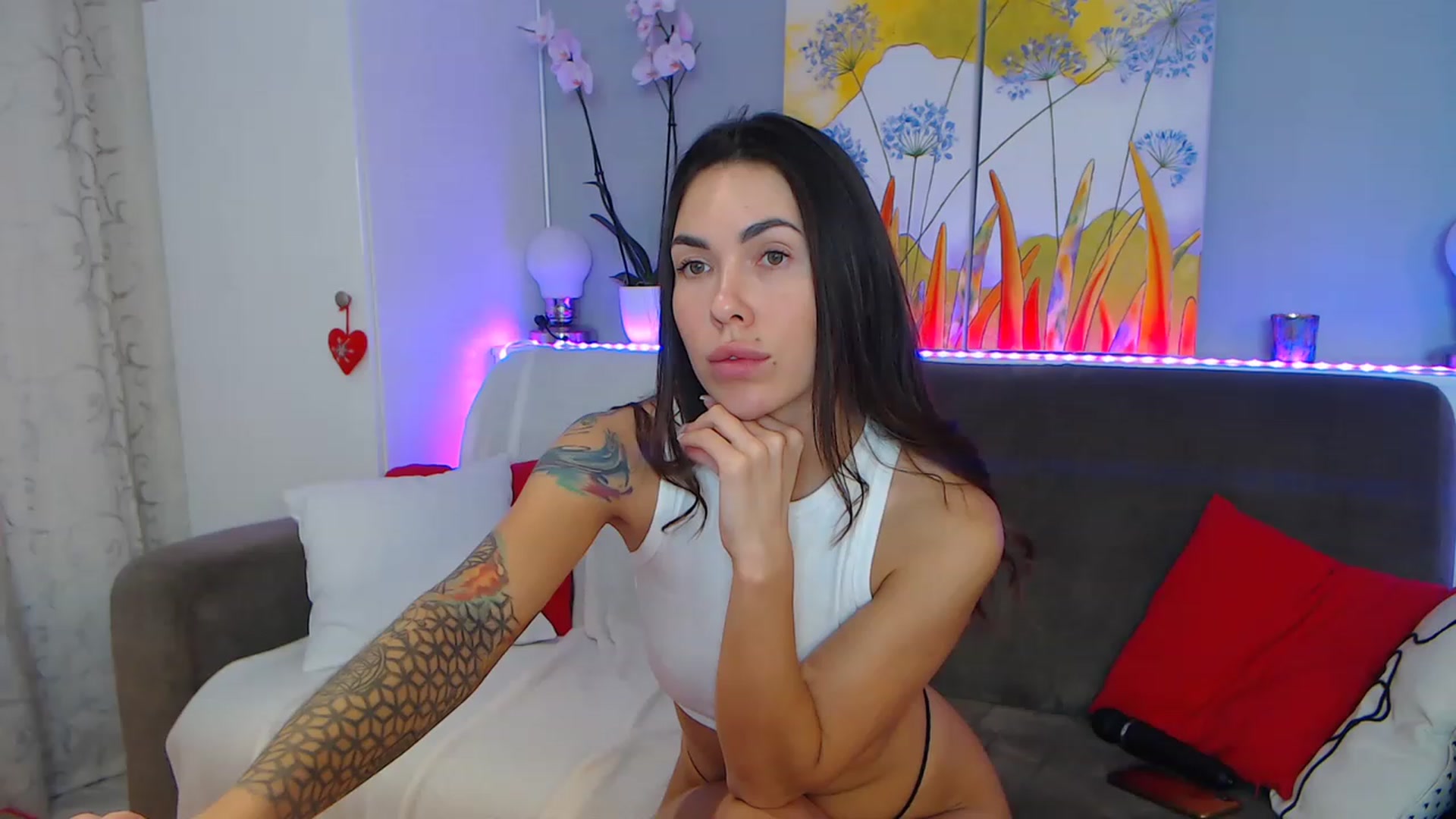 Gallery image thumbnail from VikiEvans's myfreecams stream on, 01/22/2023, 23:03 image 19 of 20