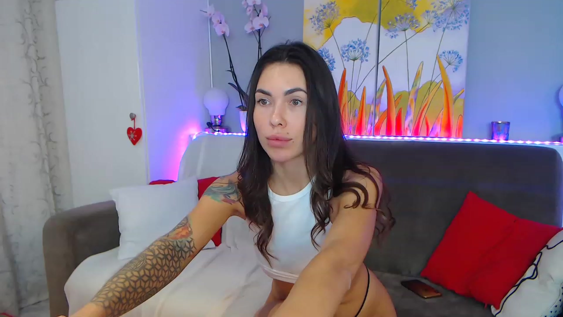 Gallery image thumbnail from VikiEvans's myfreecams stream on, 01/22/2023, 23:03 image 12 of 20