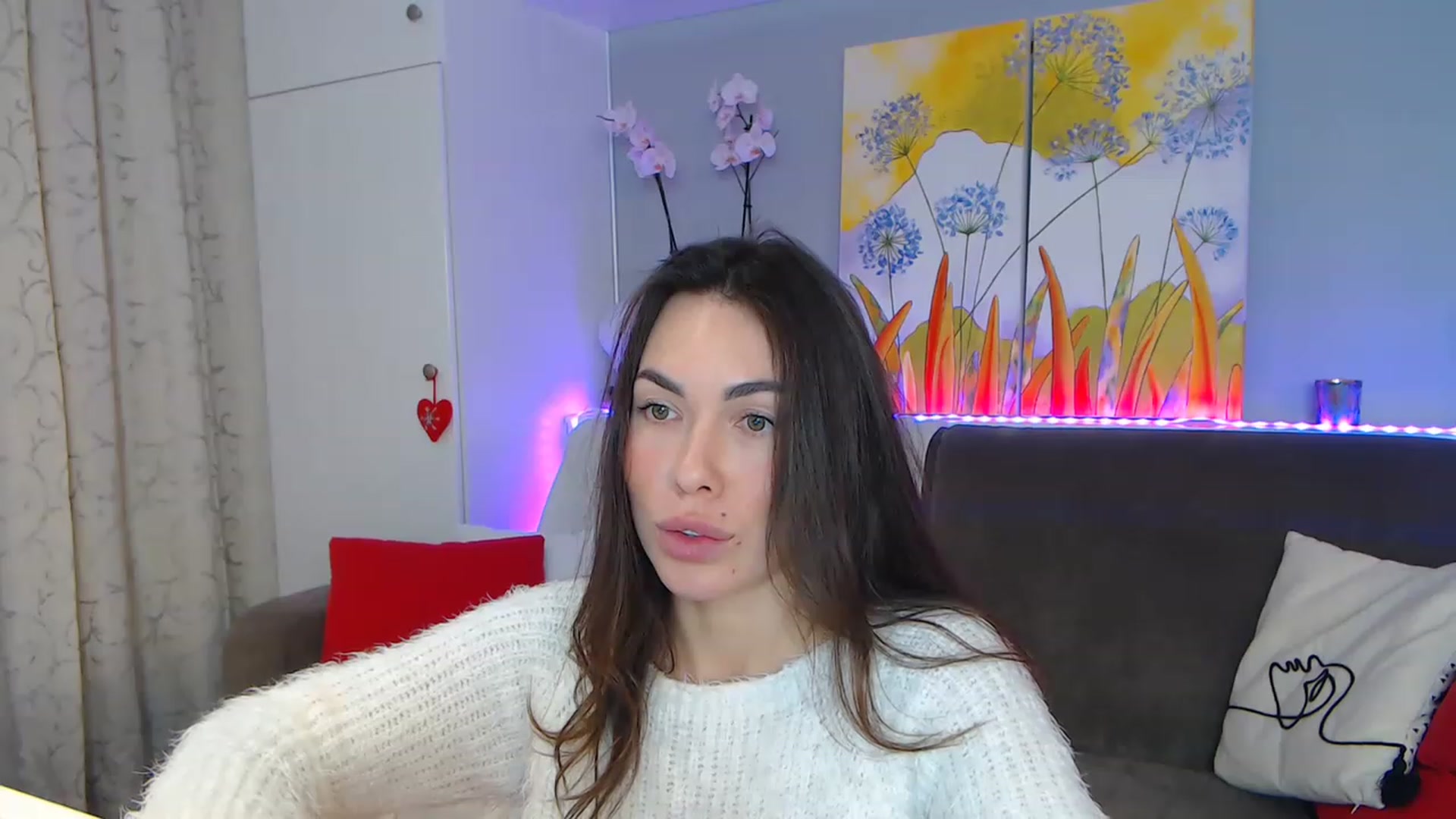 Gallery image thumbnail from VikiEvans's myfreecams stream on, 01/25/2023, 18:13 image 9 of 20