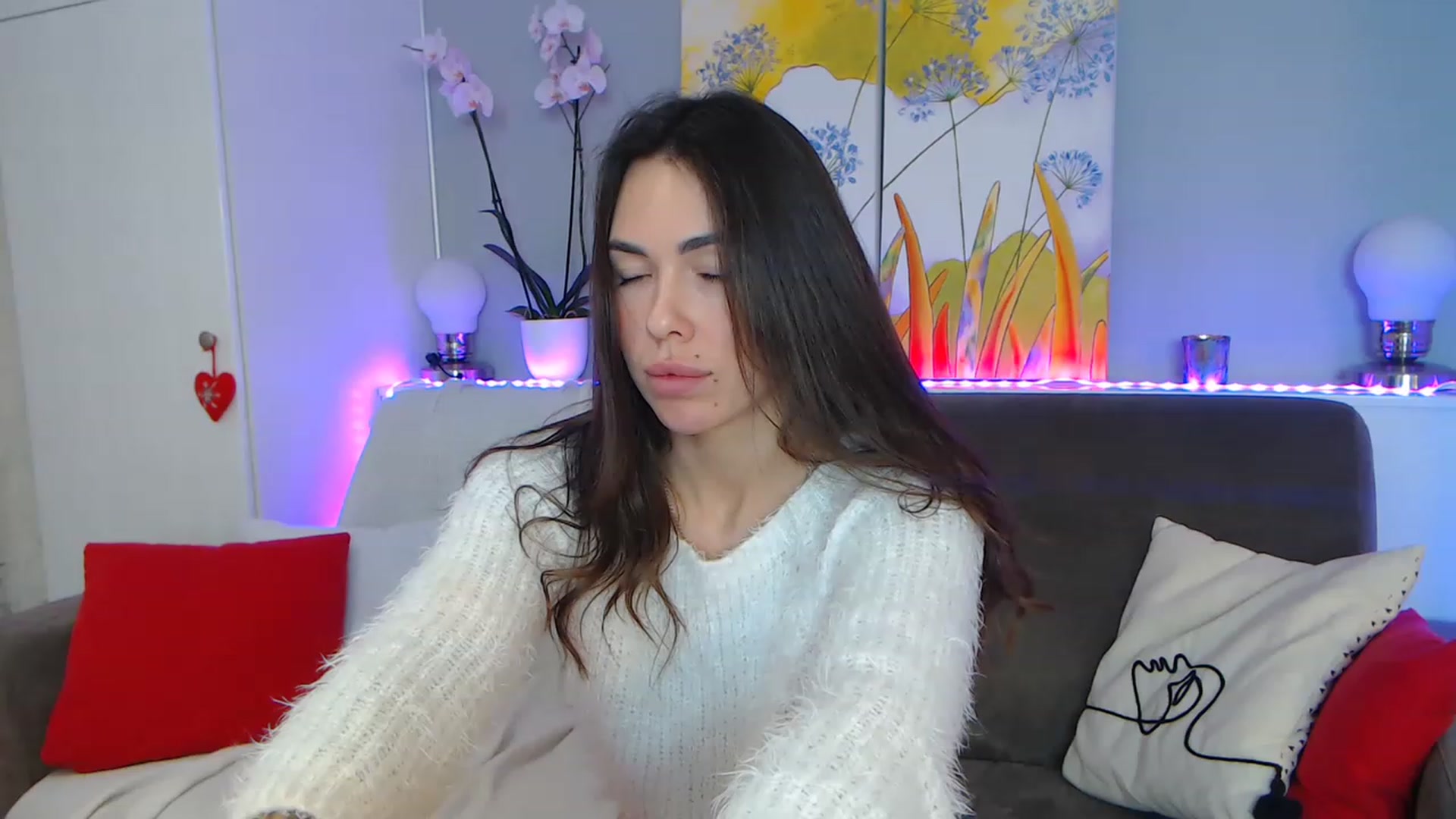 Gallery image thumbnail from VikiEvans's myfreecams stream on, 01/25/2023, 18:13 image 18 of 20
