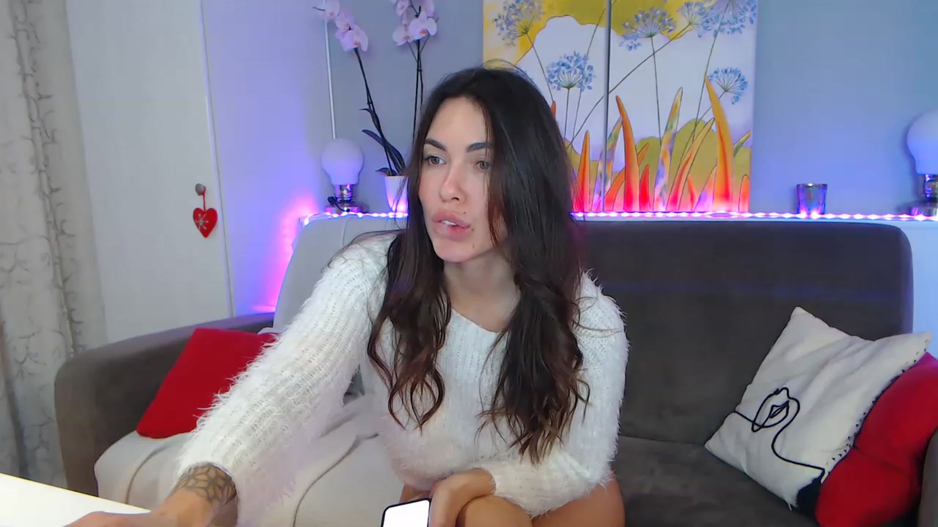 Gallery image thumbnail from VikiEvans's myfreecams stream on, 01/25/2023, 23:49 image 16 of 20