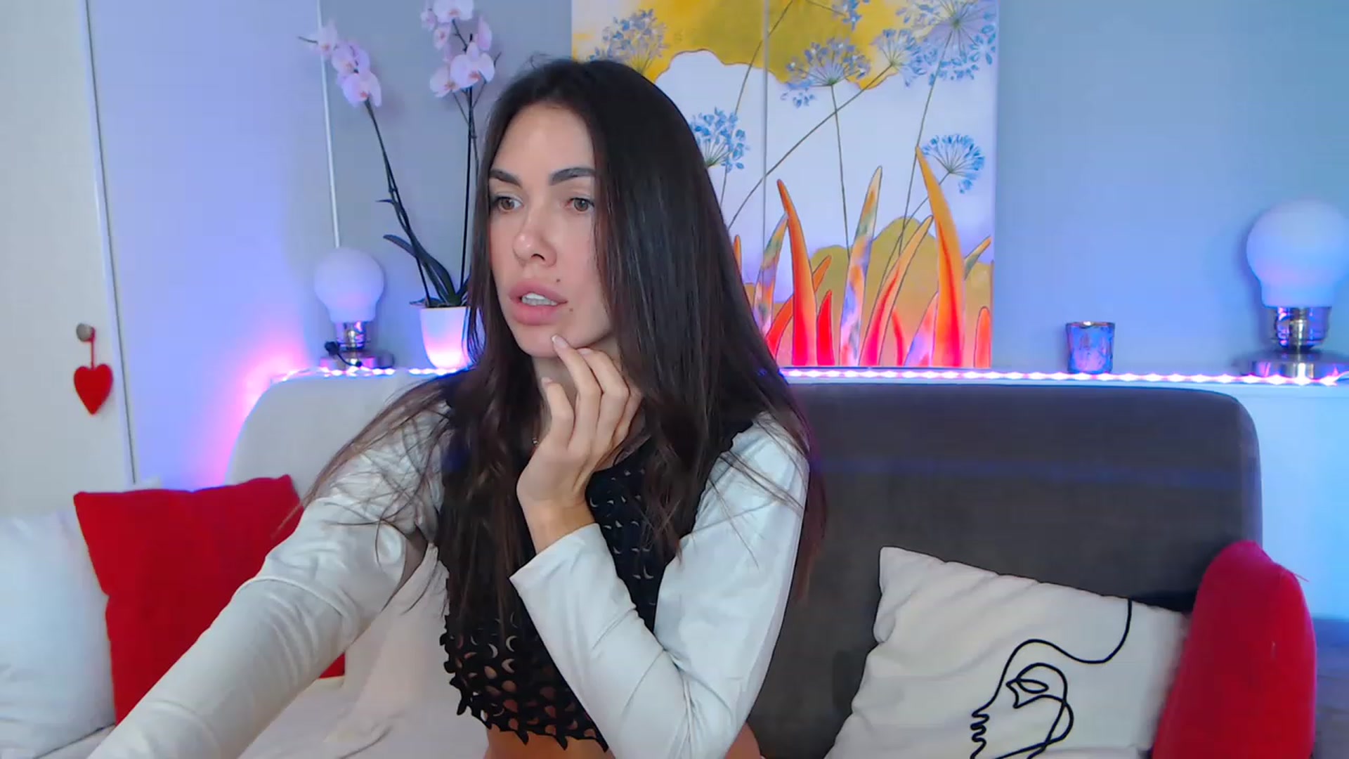 Gallery image thumbnail from VikiEvans's myfreecams stream on, 01/28/2023, 19:51 image 12 of 20