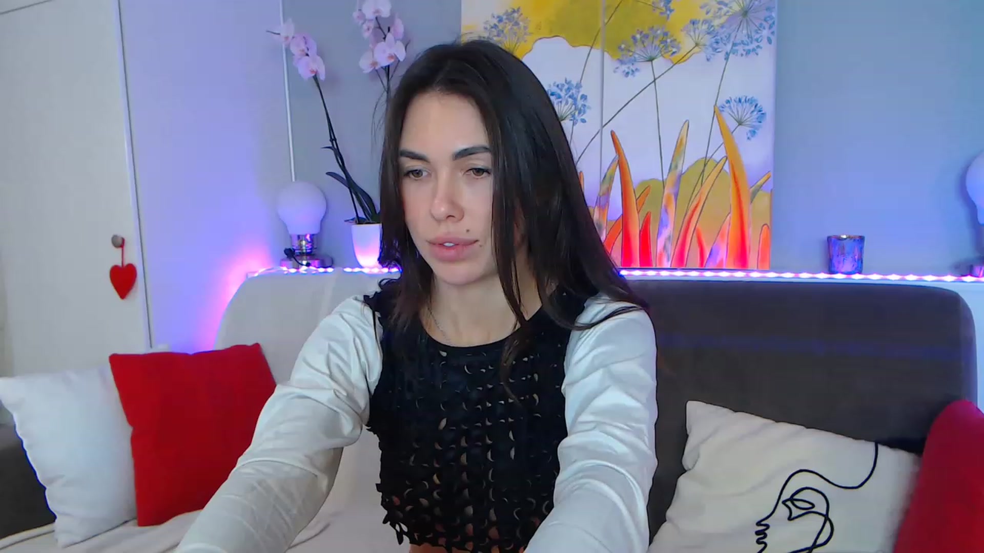 Gallery image thumbnail from VikiEvans's myfreecams stream on, 01/28/2023, 19:51 image 20 of 20