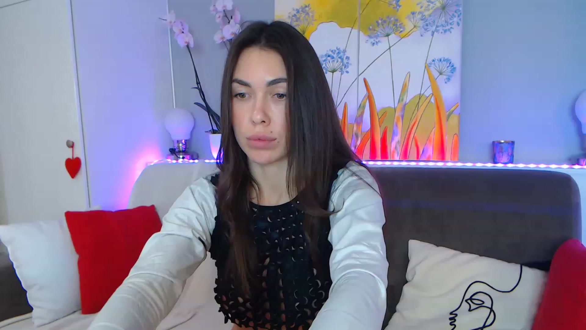 Gallery image thumbnail from VikiEvans's myfreecams stream on, 01/28/2023, 19:51 image 15 of 20