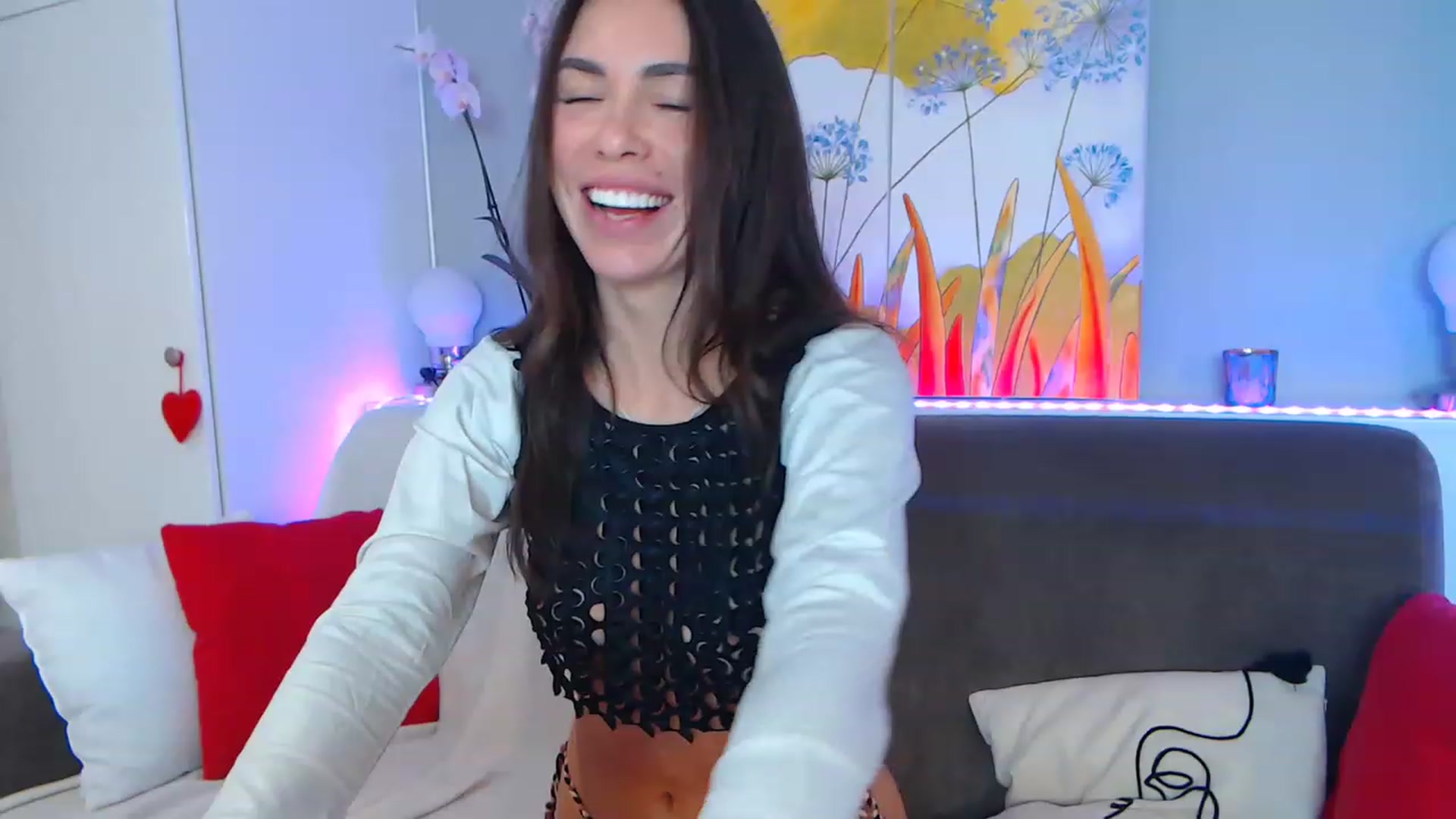 Gallery image thumbnail from VikiEvans's myfreecams stream on, 01/28/2023, 22:02 image 10 of 20