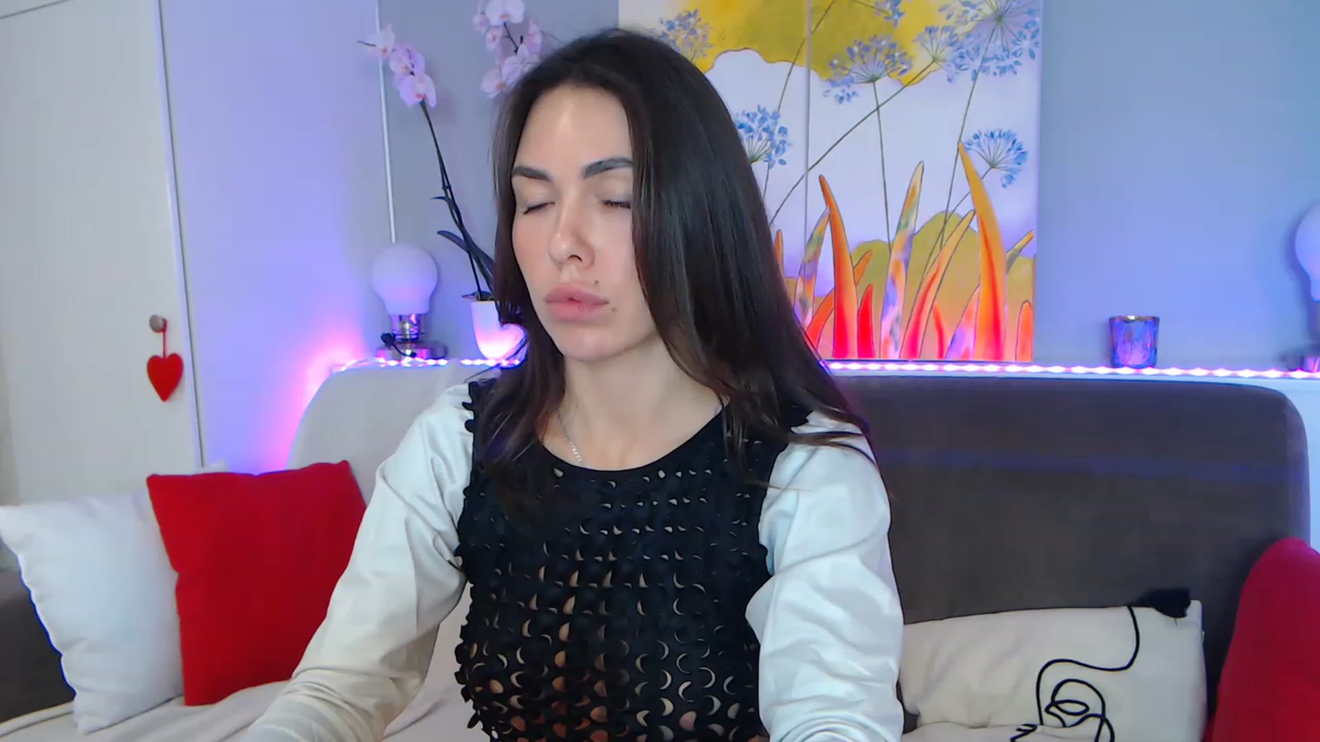 Gallery image thumbnail from VikiEvans's myfreecams stream on, 01/28/2023, 22:02 image 6 of 20