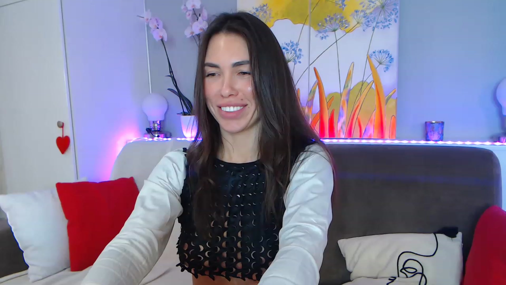 Gallery image thumbnail from VikiEvans's myfreecams stream on, 01/28/2023, 22:02 image 12 of 20