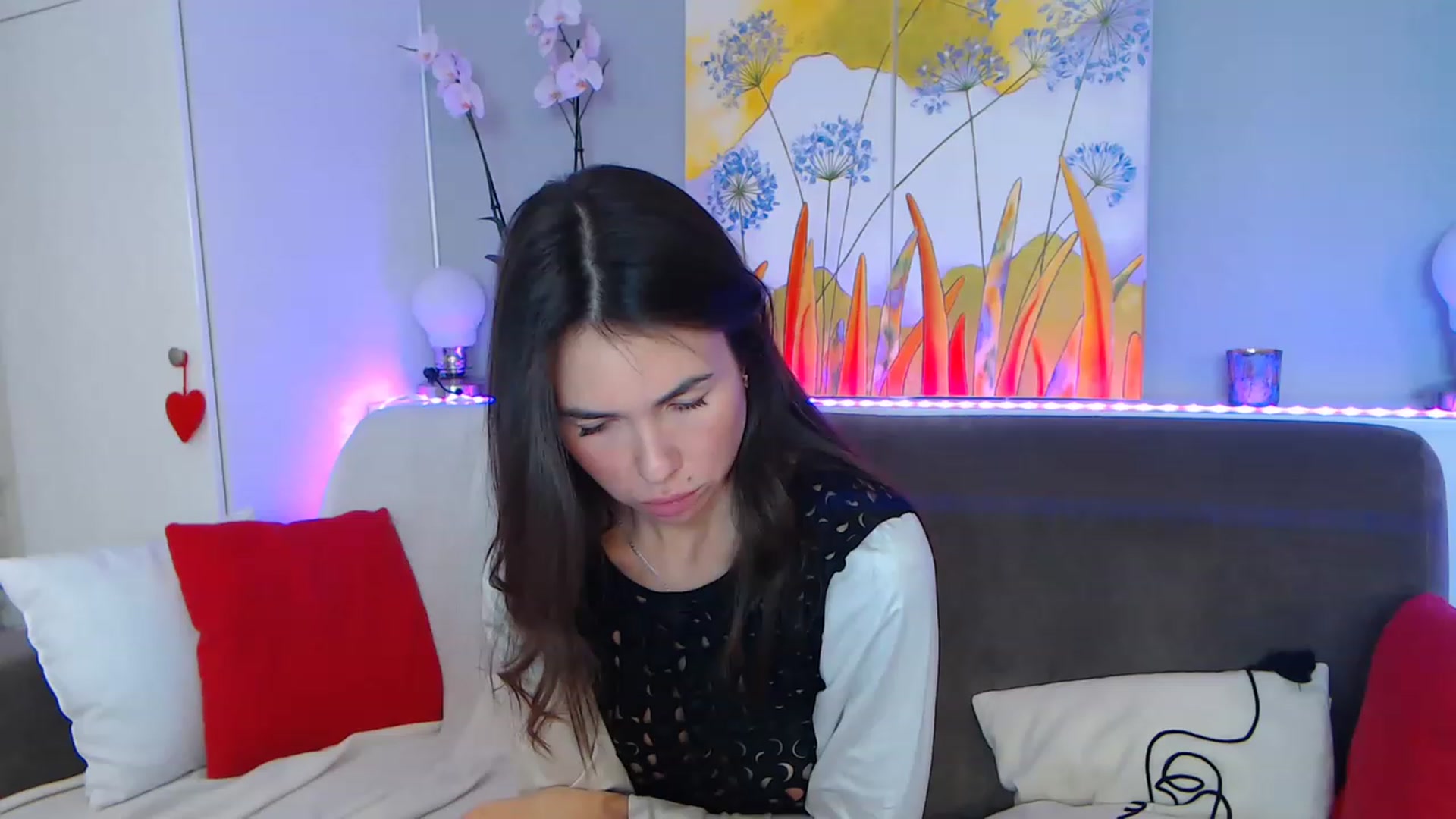 Gallery image thumbnail from VikiEvans's myfreecams stream on, 01/28/2023, 22:02 image 2 of 20