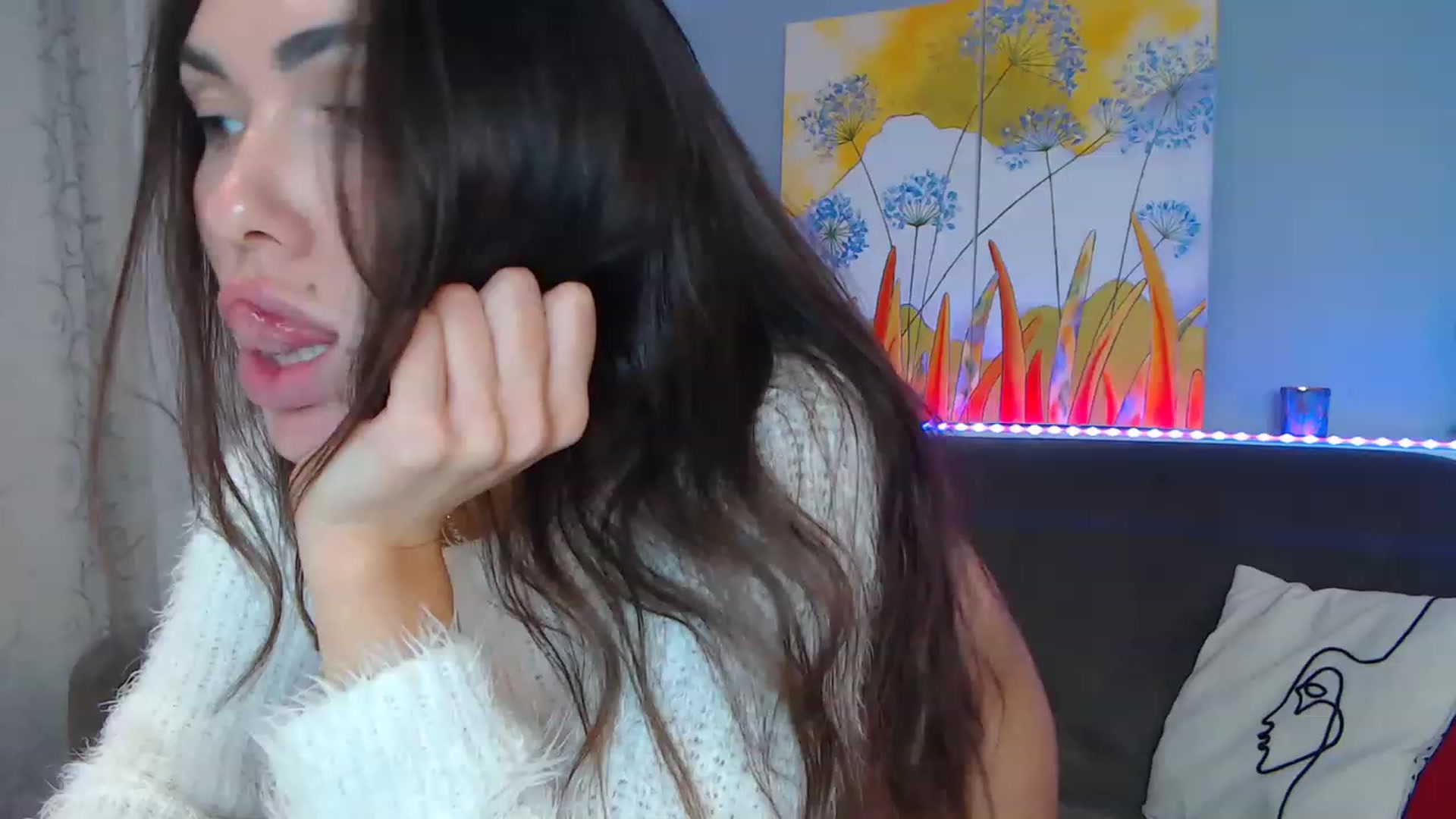 Gallery image thumbnail from VikiEvans's myfreecams stream on, 02/01/2023, 19:34 image 9 of 20