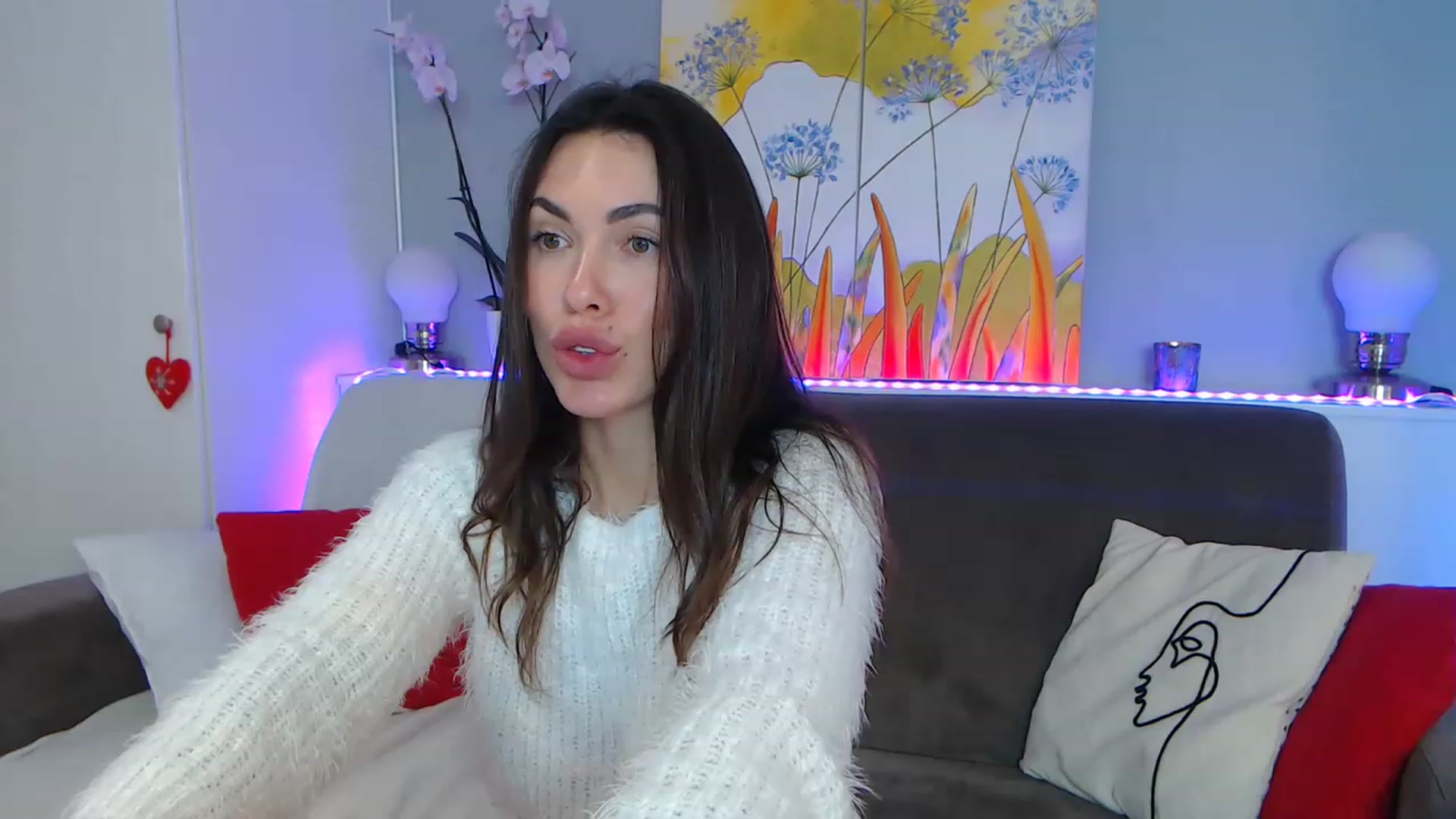 Gallery image thumbnail from VikiEvans's myfreecams stream on, 02/01/2023, 19:34 image 1 of 20