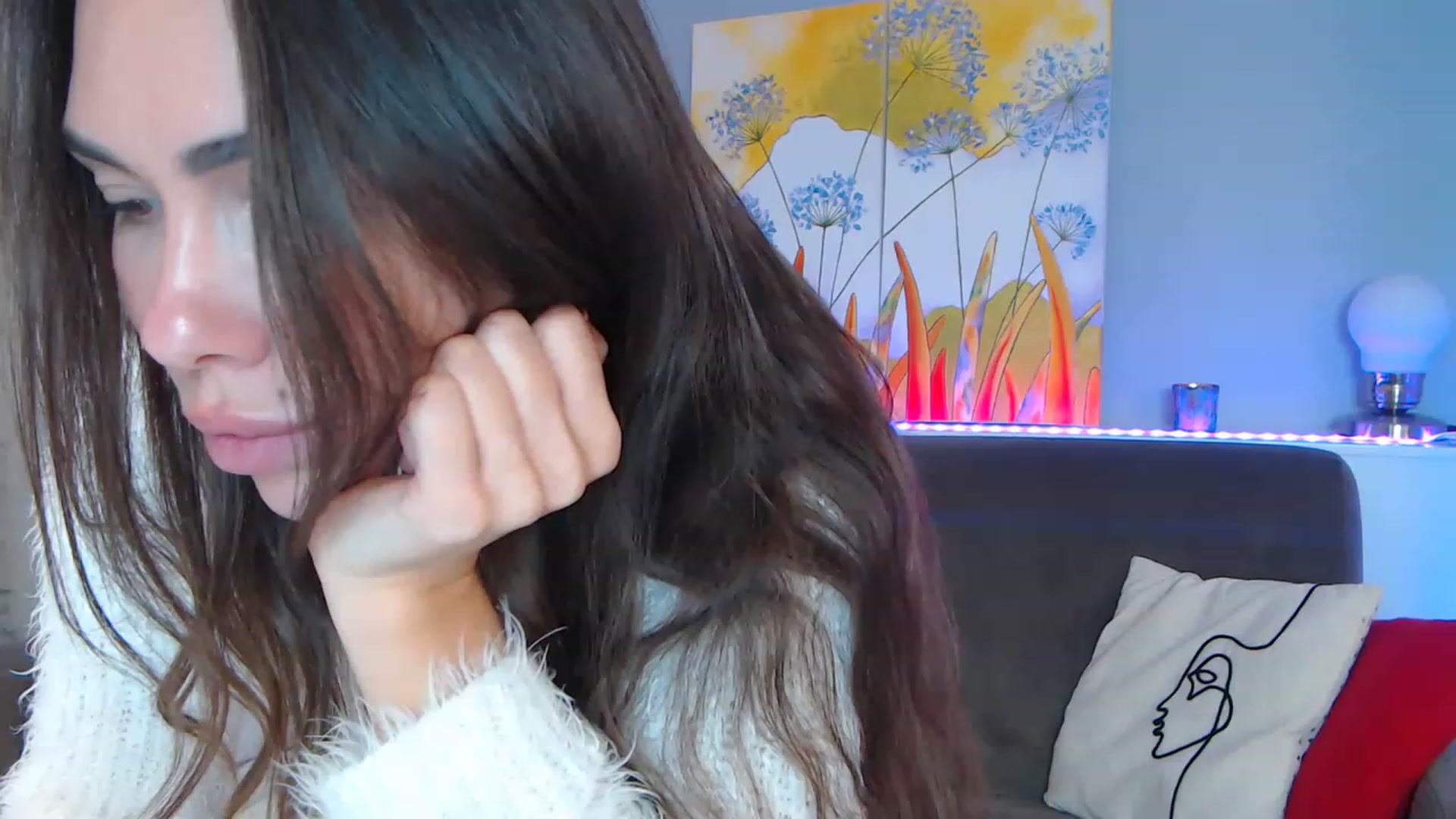 Gallery image thumbnail from VikiEvans's myfreecams stream on, 02/01/2023, 19:34 image 3 of 20