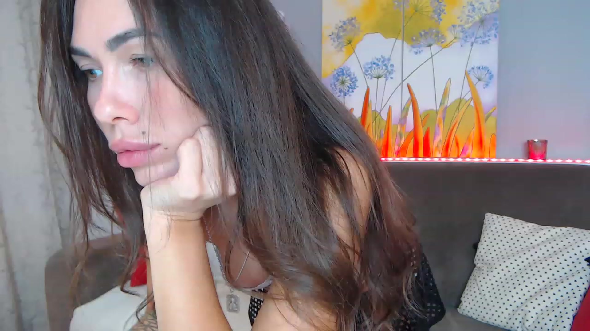 Gallery image thumbnail from VikiEvans's myfreecams stream on, 02/03/2023, 16:55 image 4 of 20