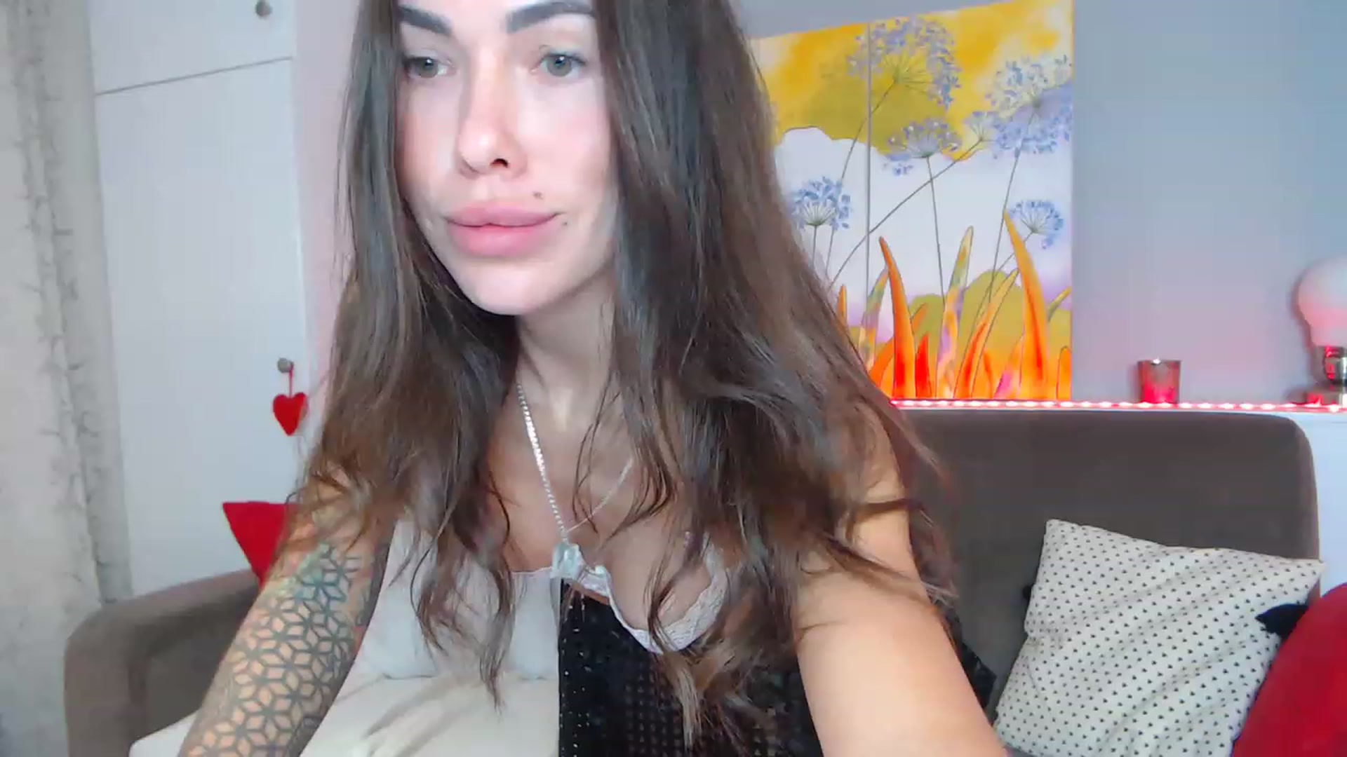 Gallery image thumbnail from VikiEvans's myfreecams stream on, 02/03/2023, 16:55 image 8 of 20