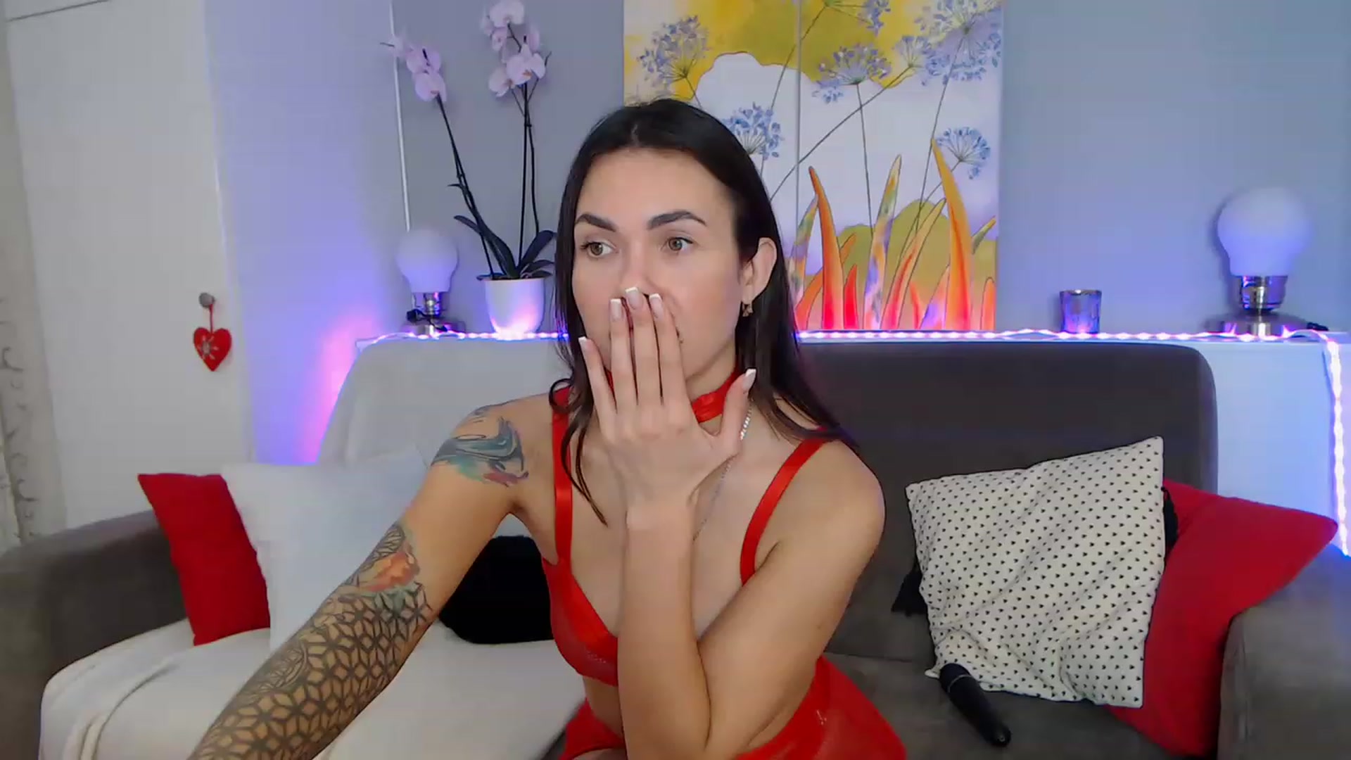 Gallery image thumbnail from VikiEvans's myfreecams stream on, 02/09/2023, 20:59 image 17 of 20