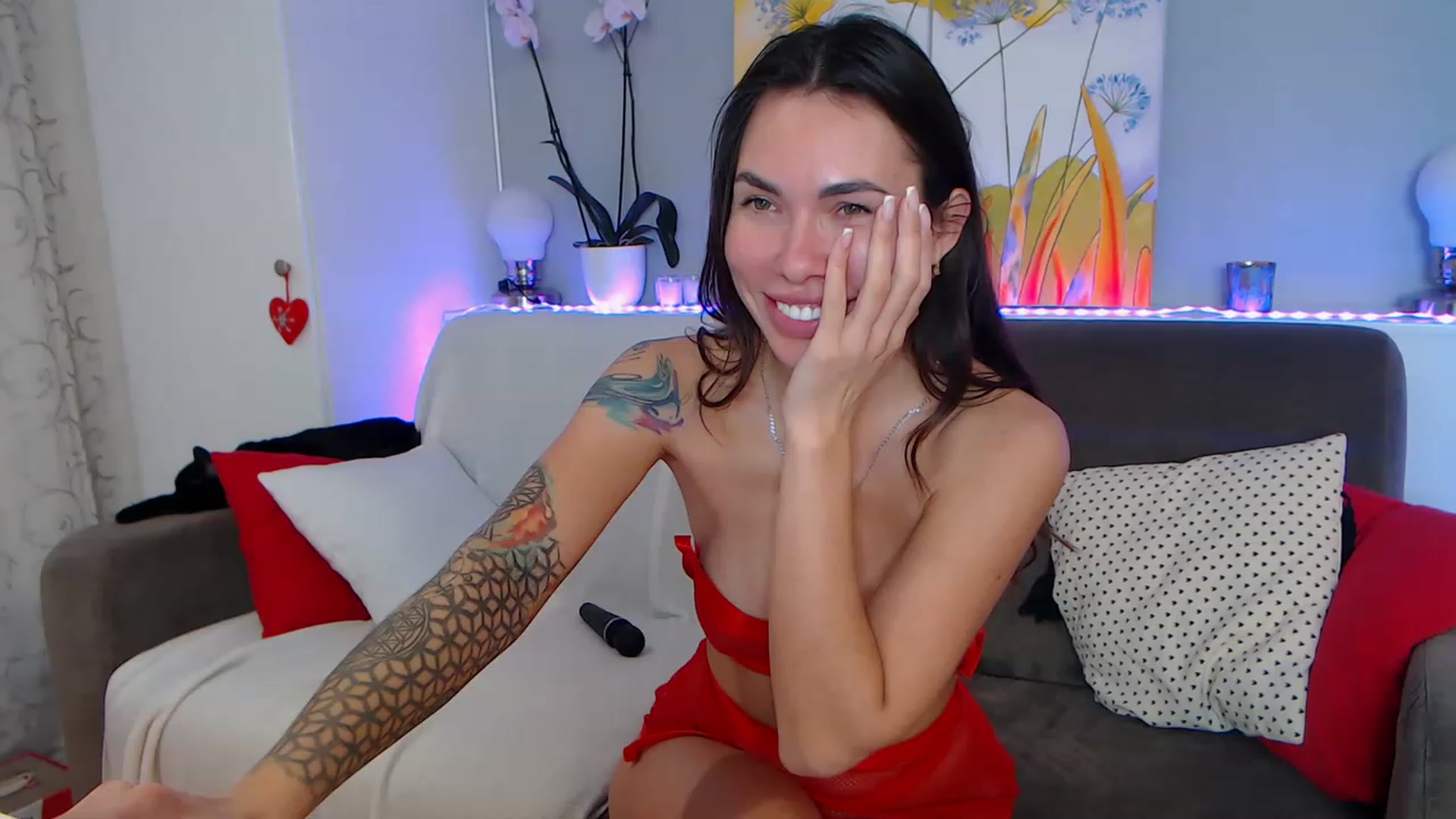 Gallery image thumbnail from VikiEvans's myfreecams stream on, 02/09/2023, 23:59 image 17 of 20