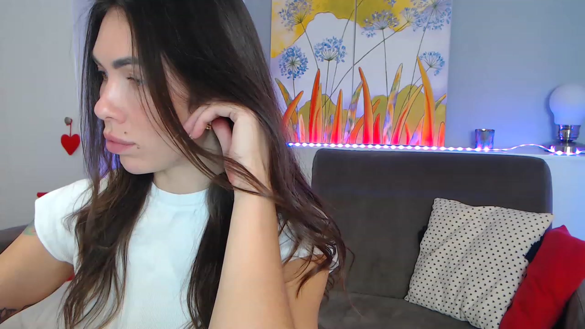 Gallery image thumbnail from VikiEvans's myfreecams stream on, 02/11/2023, 18:37 image 9 of 20