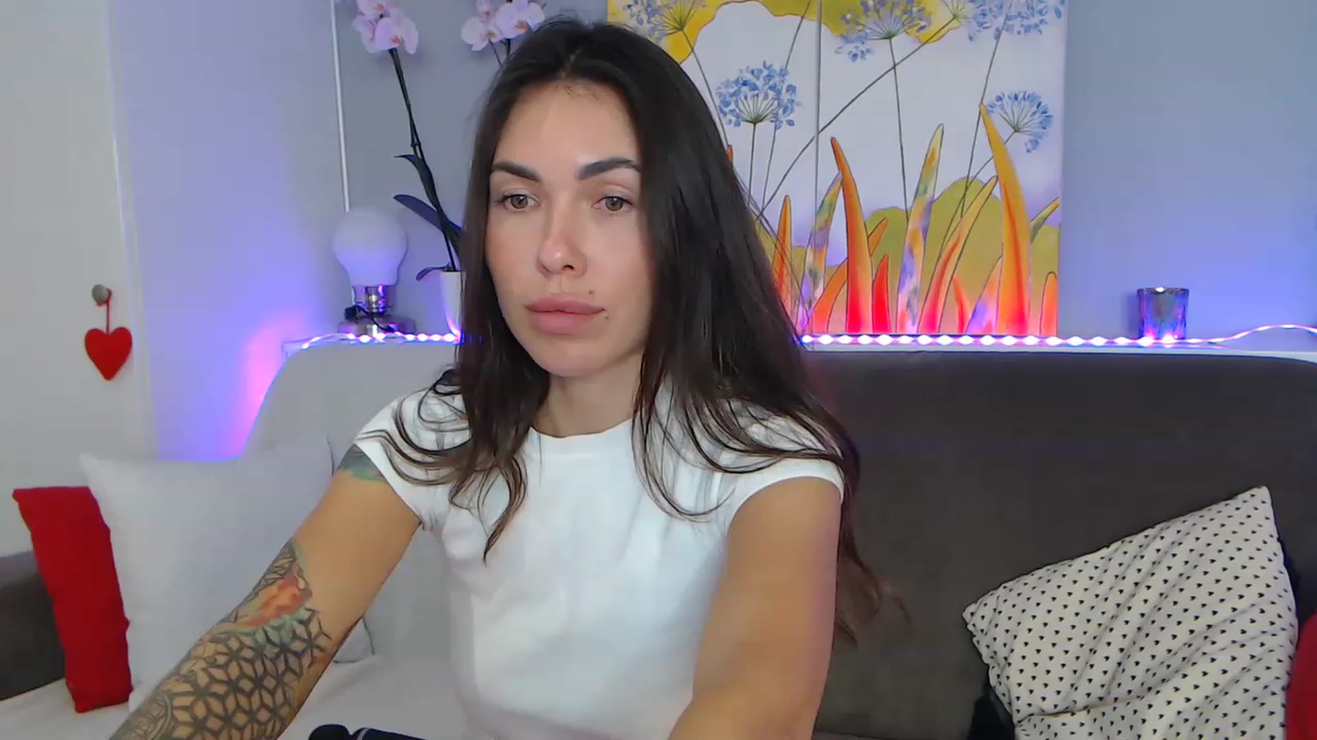 Gallery image thumbnail from VikiEvans's myfreecams stream on, 02/11/2023, 22:44 image 1 of 20