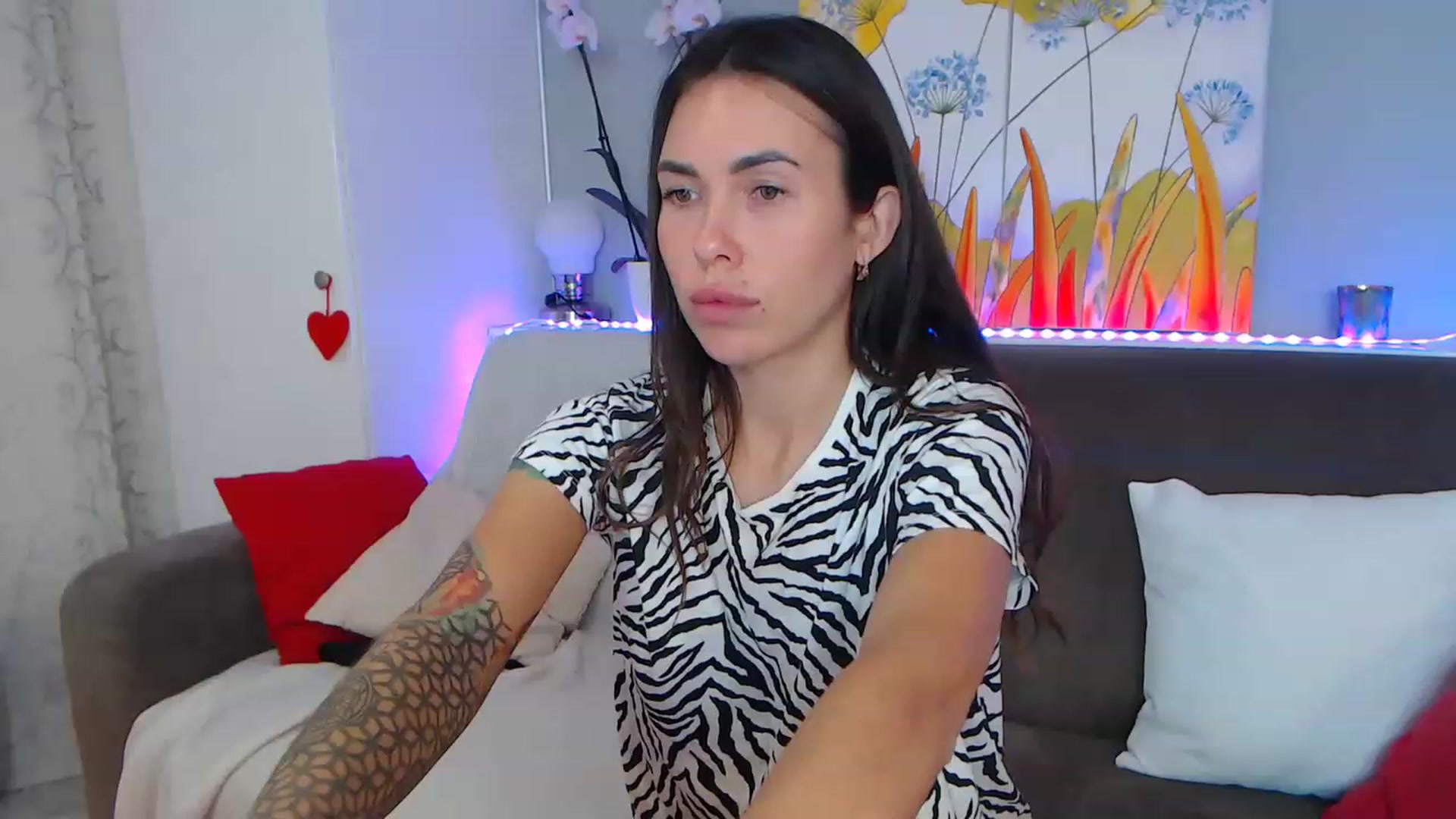 Gallery image thumbnail from VikiEvans's myfreecams stream on, 02/12/2023, 22:21 image 9 of 20