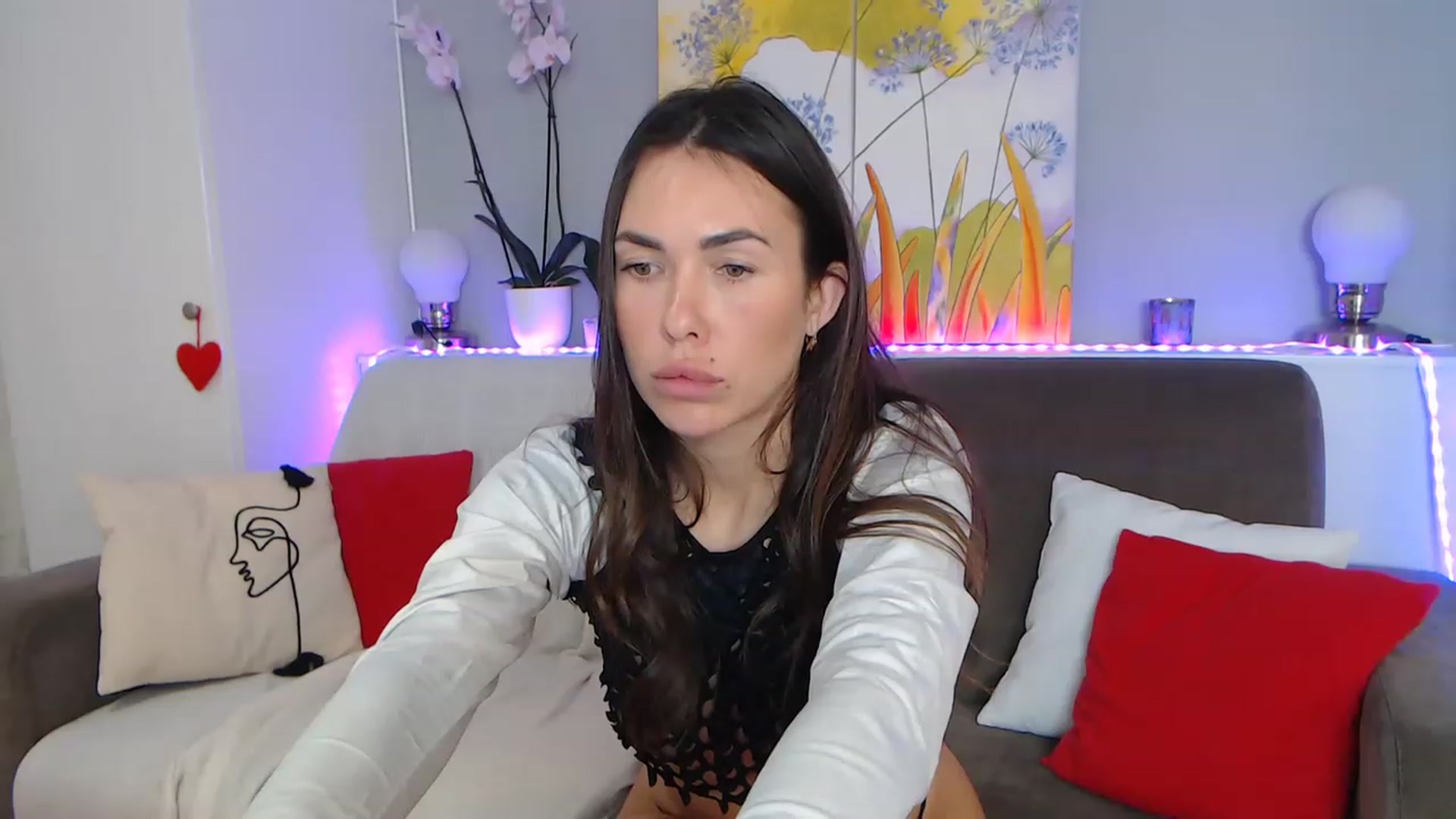 Gallery image thumbnail from VikiEvans's myfreecams stream on, 02/18/2023, 17:56 image 18 of 20