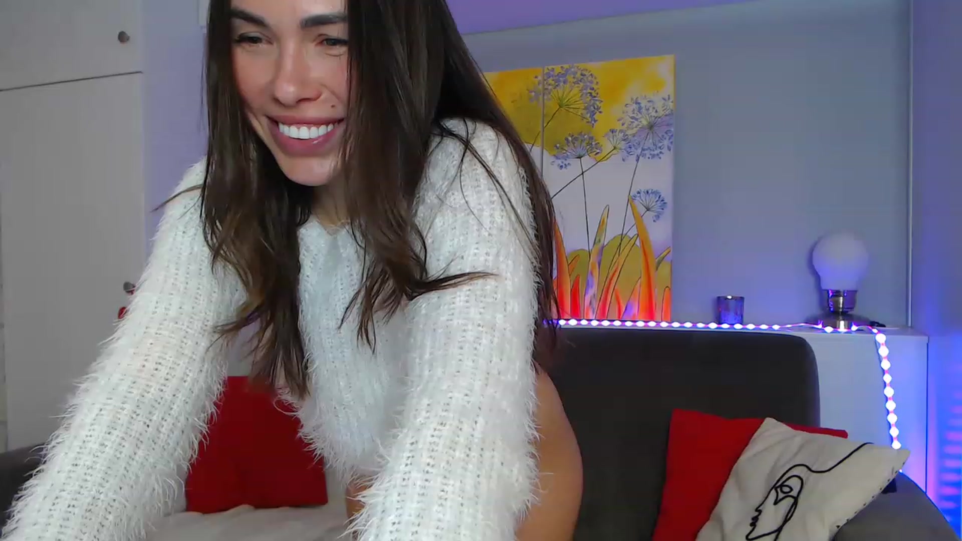 Gallery image thumbnail from VikiEvans's myfreecams stream on, 02/24/2023, 17:19 image 2 of 20